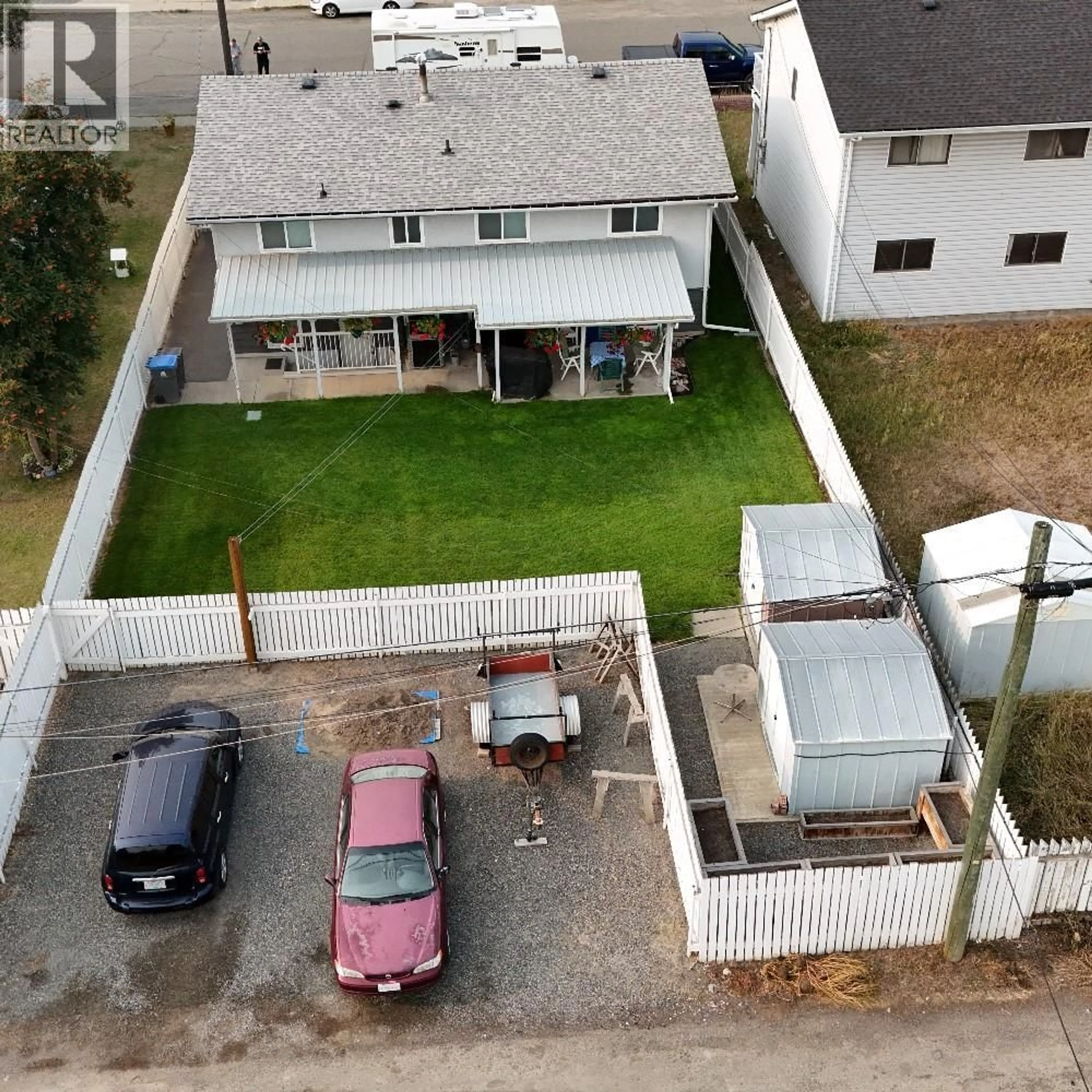 A pic from outside/outdoor area/front of a property/back of a property/a pic from drone, street for 2551 JACKSON AVENUE, Merritt British Columbia V1K1B1