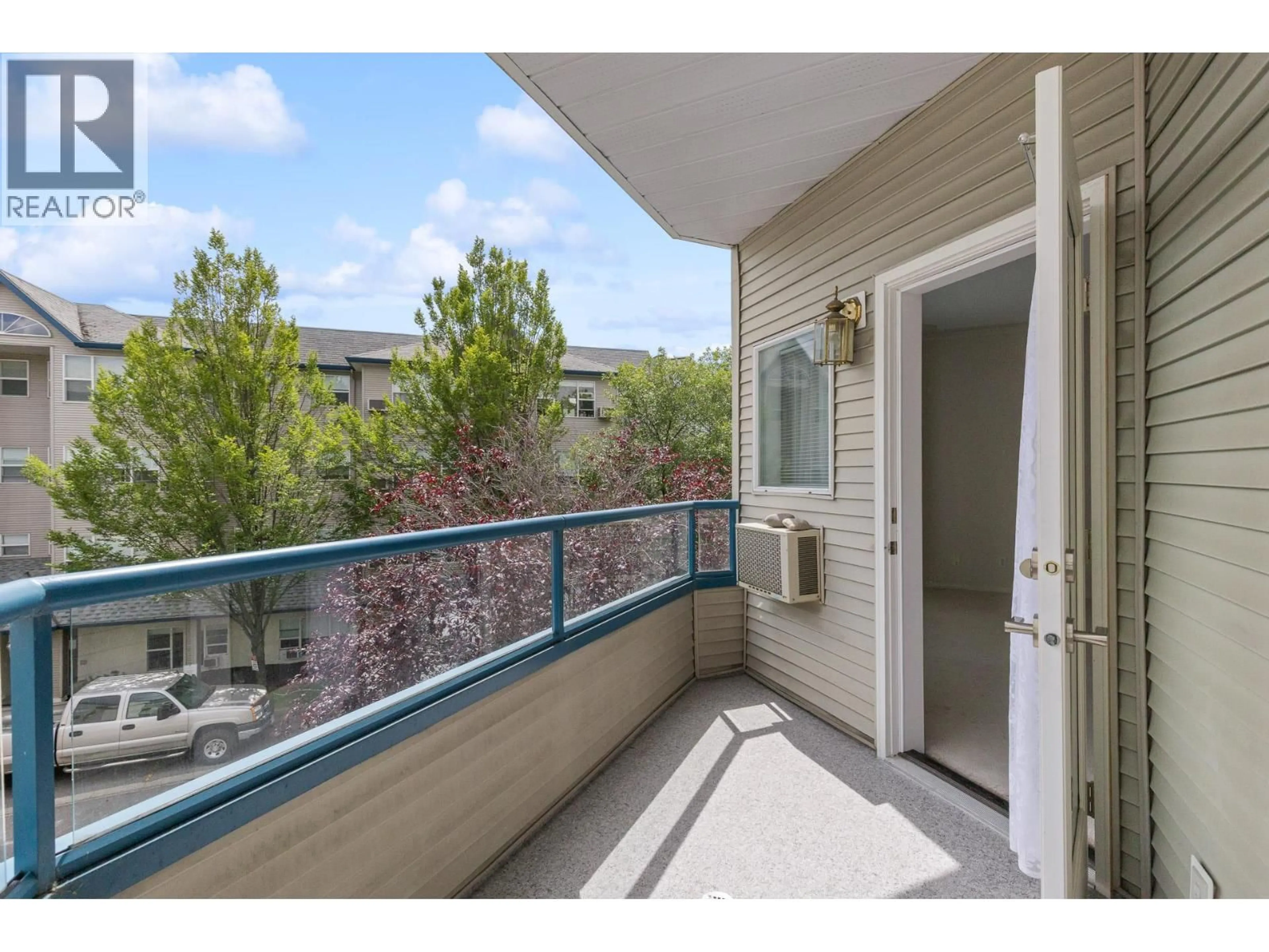 Balcony in the apartment, unknown for 223 - 877 KLO ROAD, Kelowna British Columbia V1Y9R1