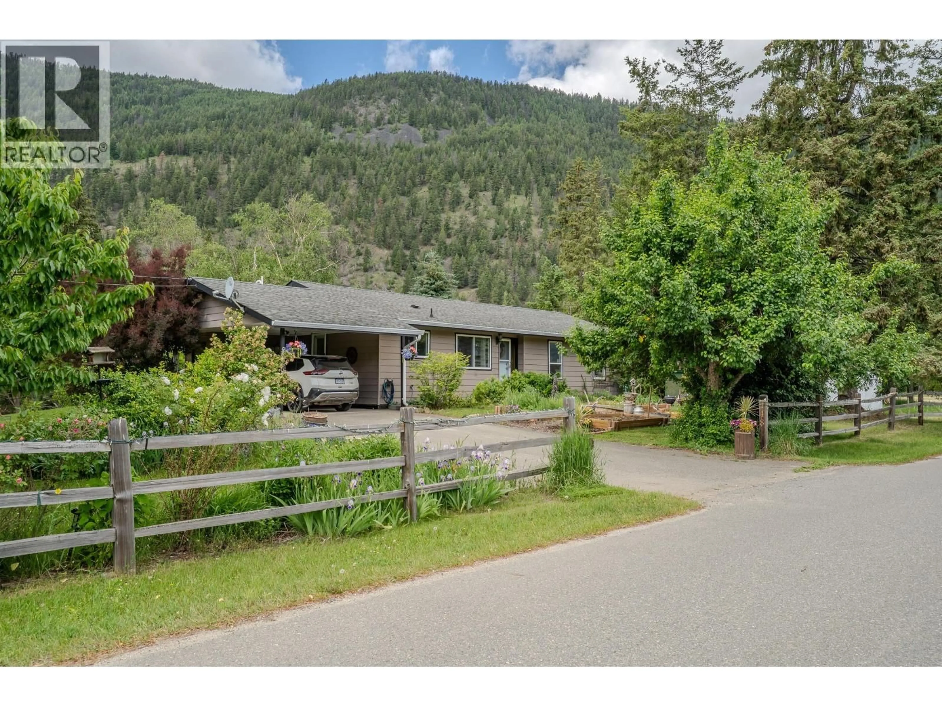 A pic from outside/outdoor area/front of a property/back of a property/a pic from drone, mountain view for 148 MCLURE FERRY ROAD, McLure British Columbia V0E2H0