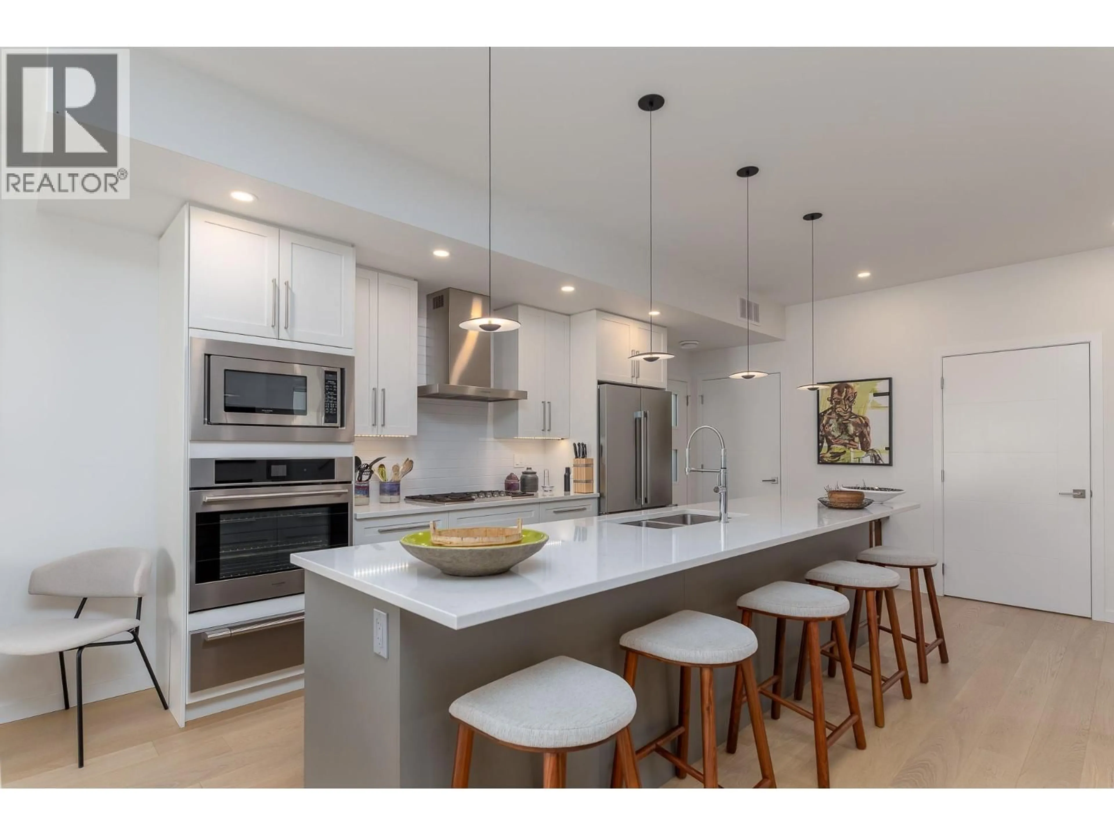 Open concept kitchen, unknown for 102 - 589 CHURCHILL AVENUE, Penticton British Columbia V2A1E2