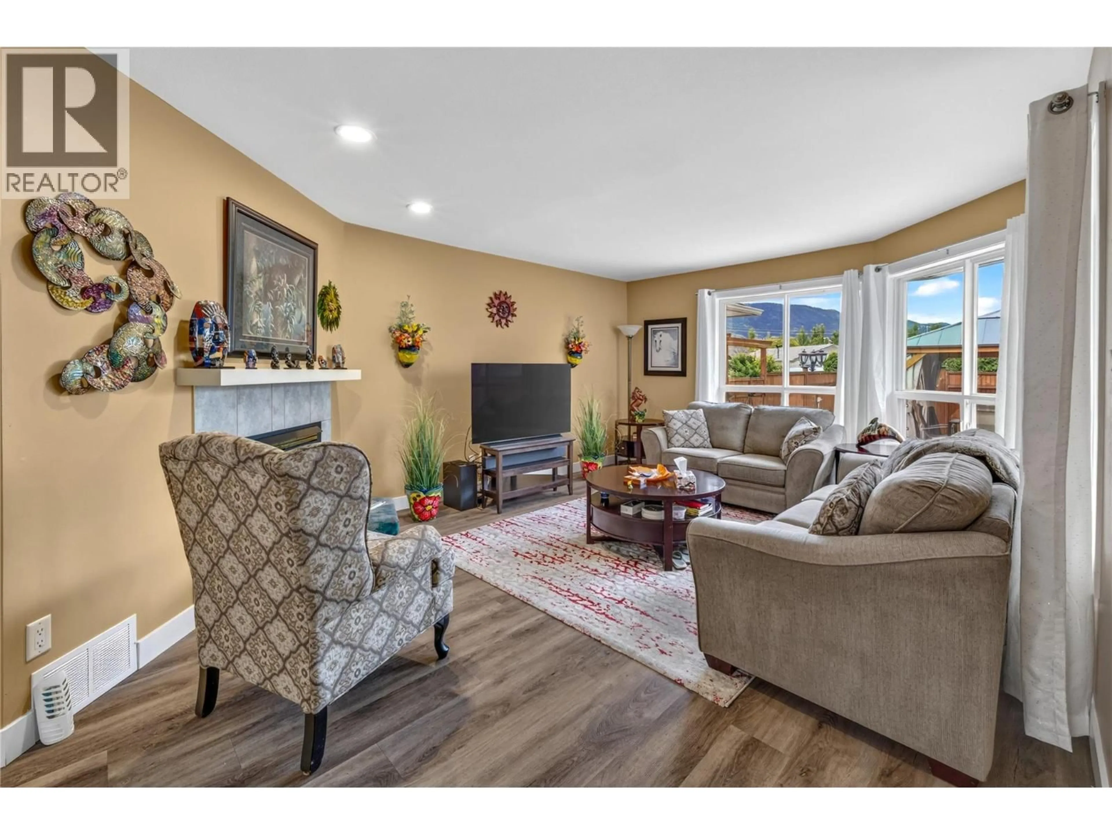 Living room with furniture, unknown for 102 - 649 LATIMER STREET, Penticton British Columbia V2A5R5
