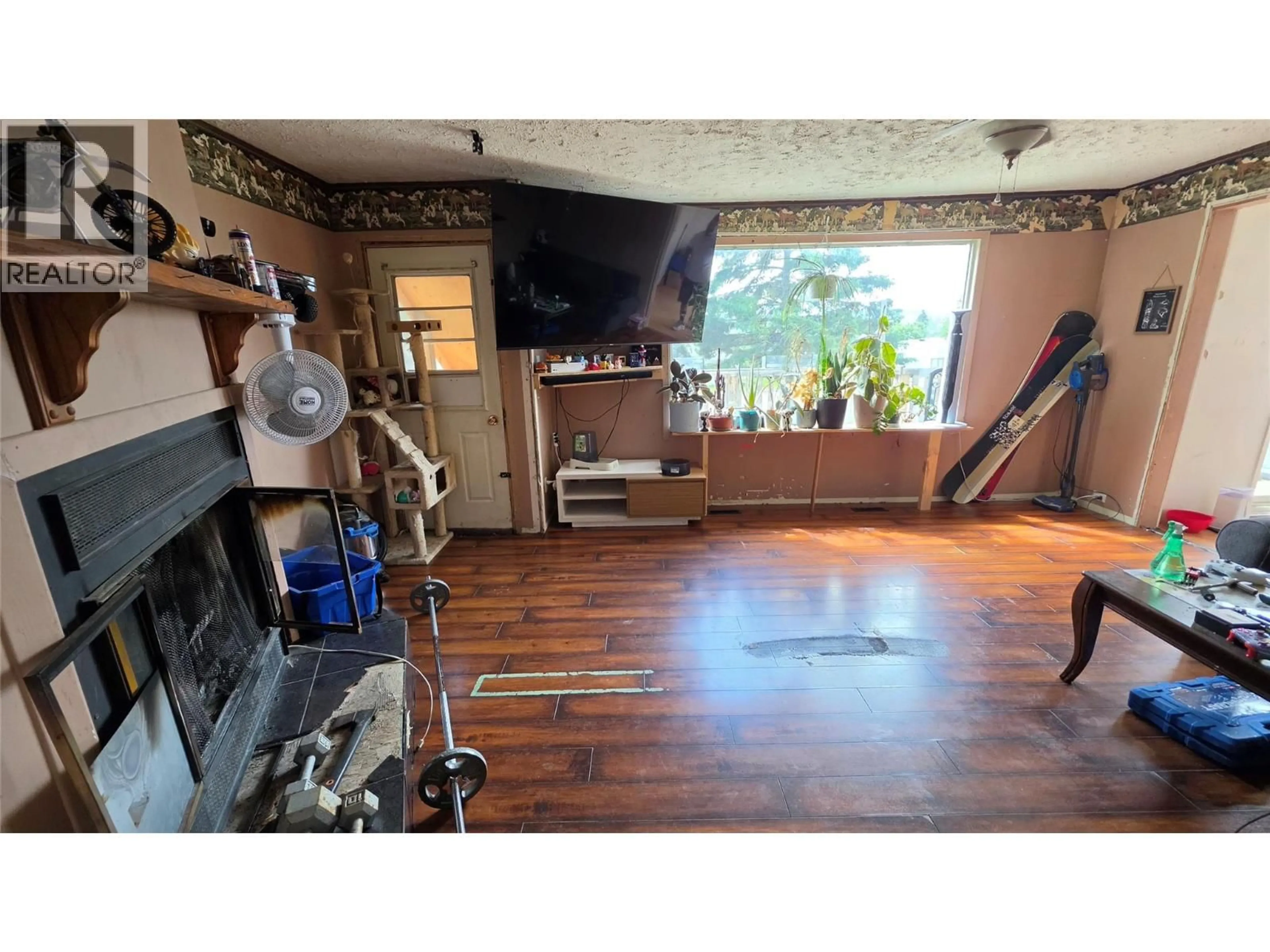 A pic of a room for 1416 94 AVENUE, Dawson Creek British Columbia V1G1G8