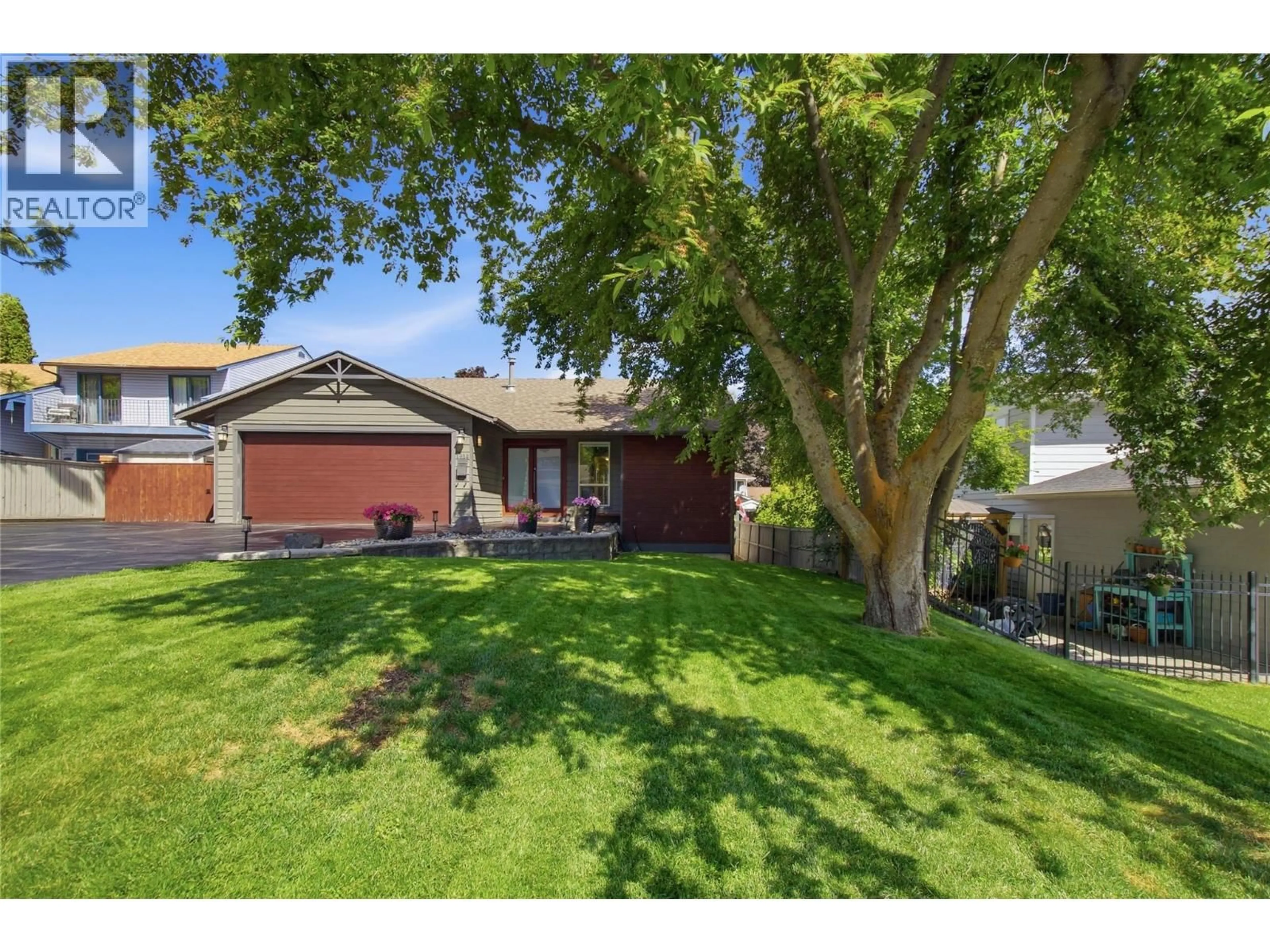 A pic from outside/outdoor area/front of a property/back of a property/a pic from drone, street for 1914 SEDGEWICK DRIVE, Kamloops British Columbia V2E1Z7