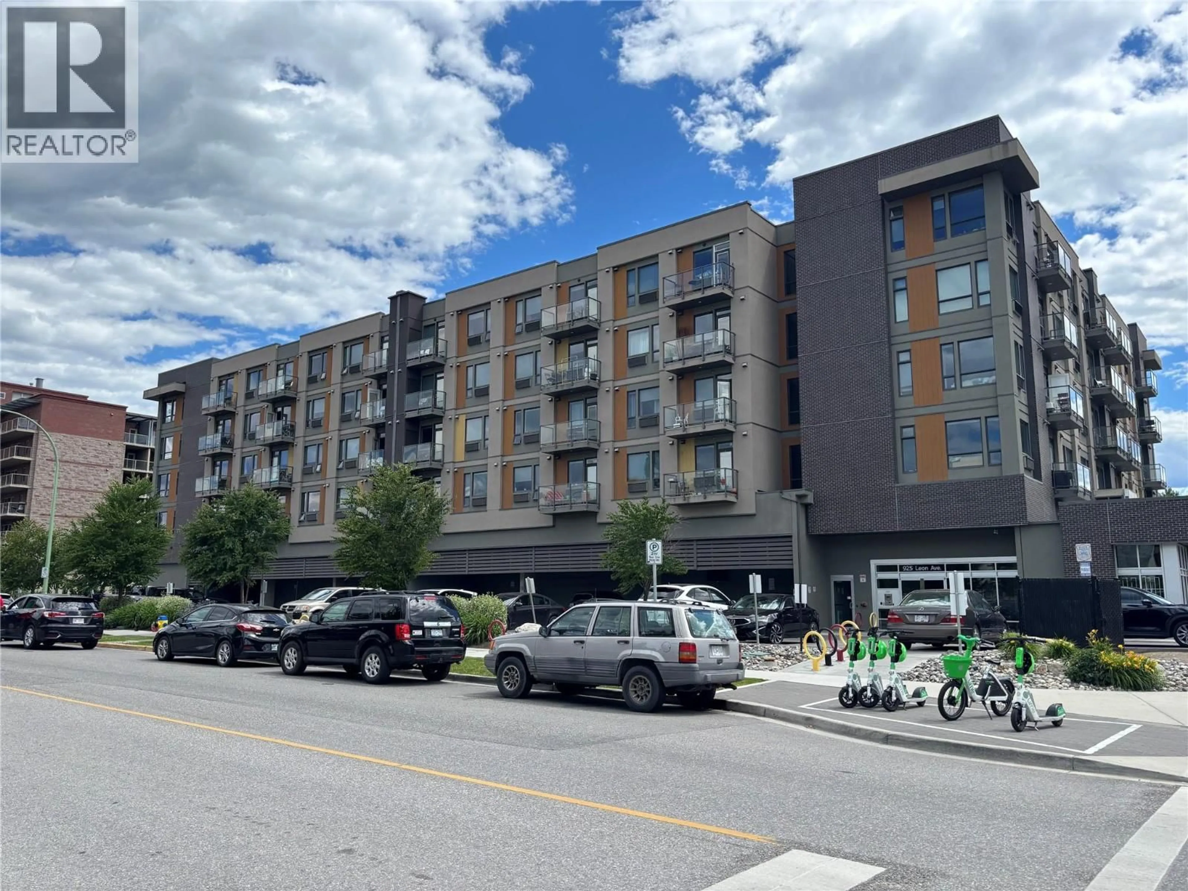 Unknown for 638 - 925 LEON AVENUE, Kelowna British Columbia V1Y0E5
