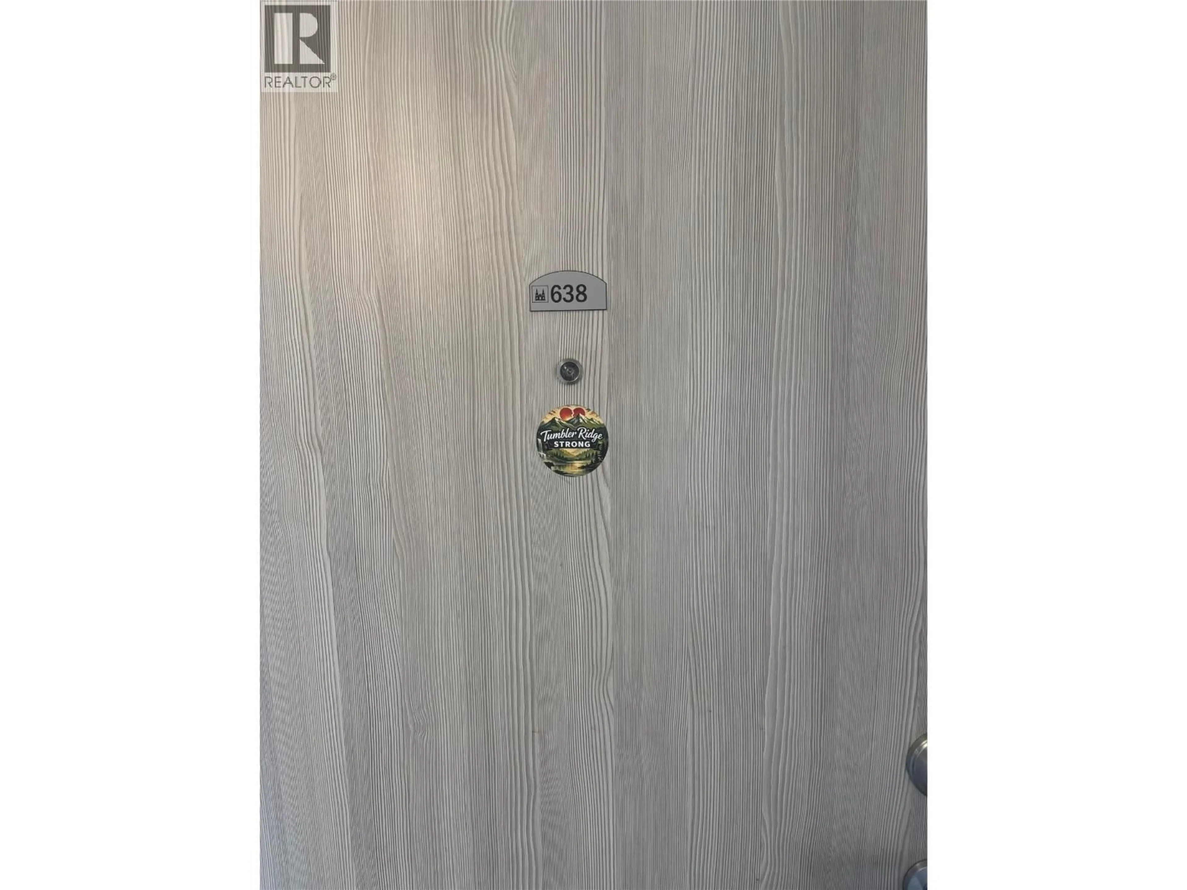 A pic of a room for 638 - 925 LEON AVENUE, Kelowna British Columbia V1Y0E5