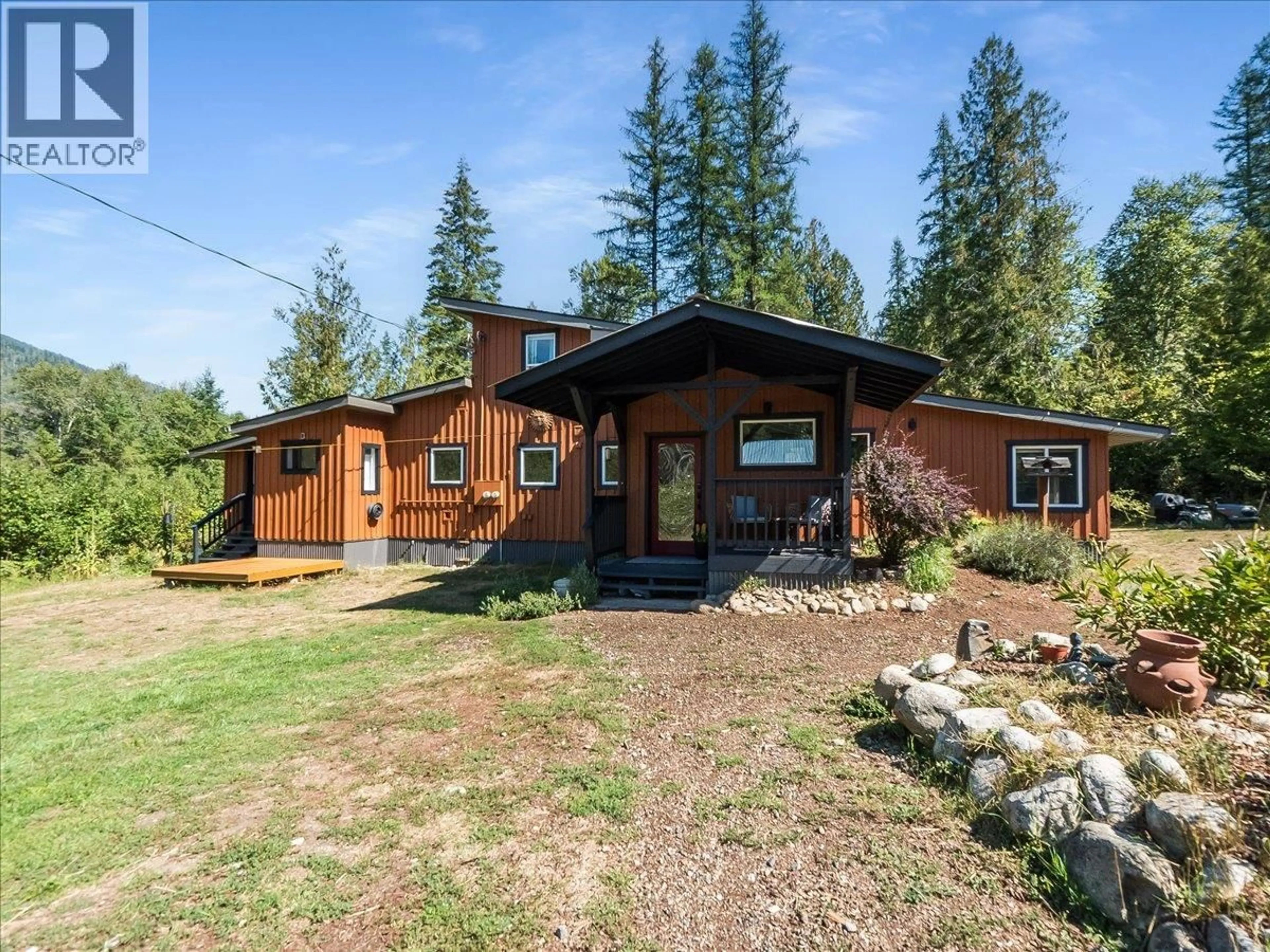 A pic from outside/outdoor area/front of a property/back of a property/a pic from drone, unknown for 6582 NIXON ROAD, Appledale British Columbia V0G2J0