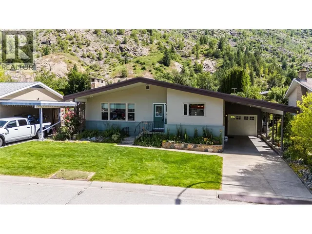 3651 CARNATION DRIVE, Trail 2