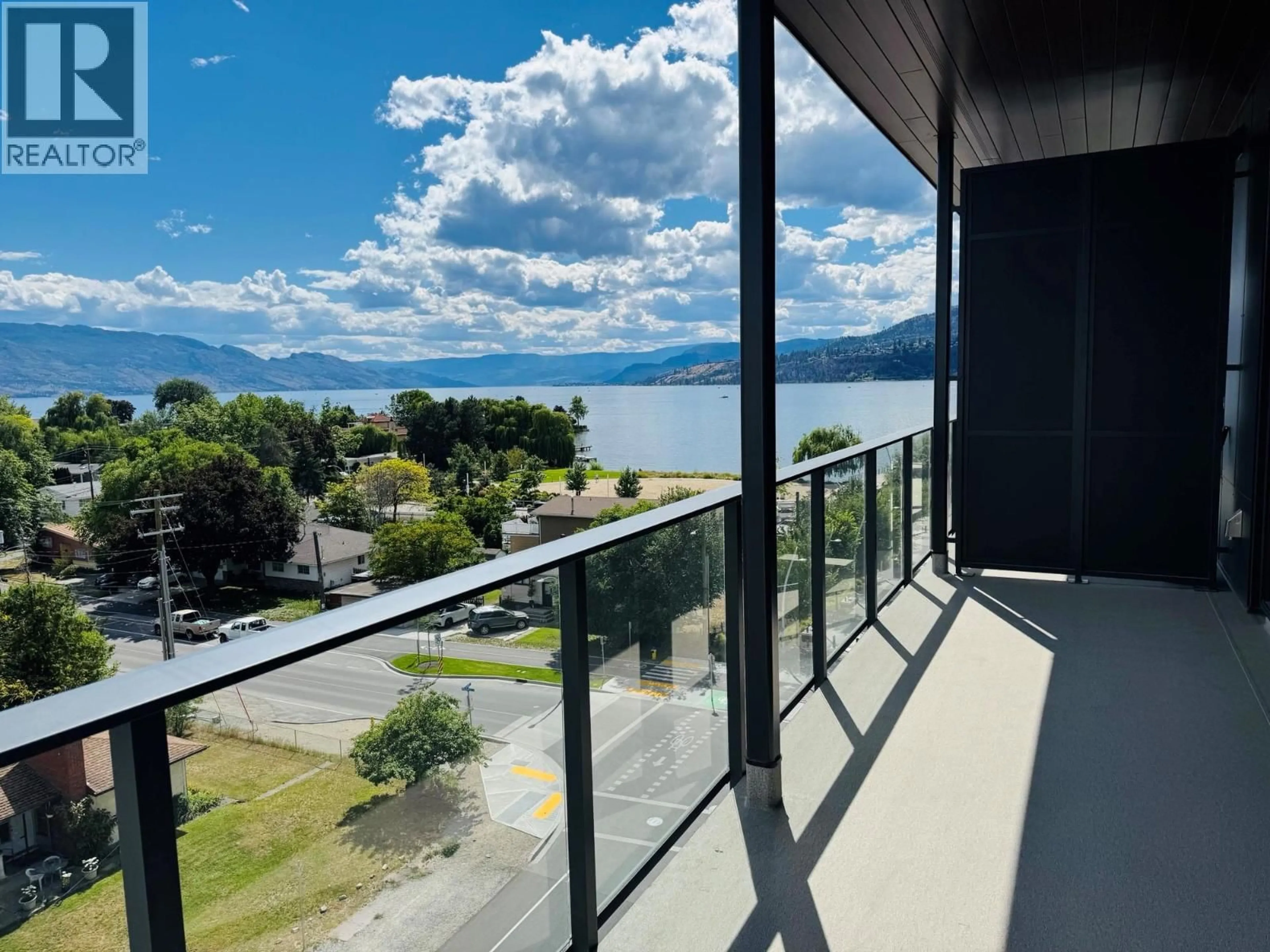 Balcony in the apartment, water/lake/river/ocean view for 610 - 3051 ABBOTT STREET, Kelowna British Columbia V1Y0P1