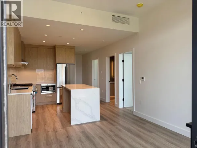 610 - 3051 ABBOTT STREET, Kelowna 3