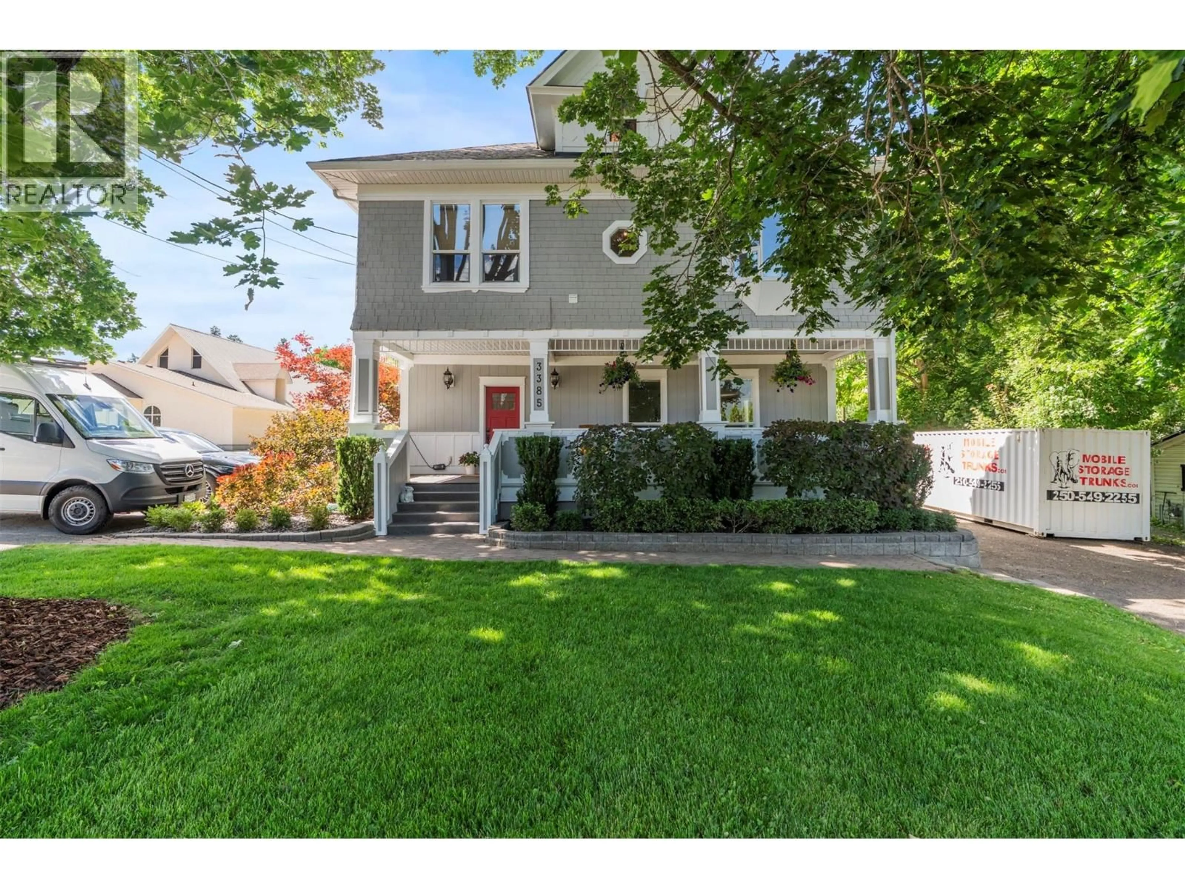 Home with vinyl exterior material, street for 3385 PATTERSON STREET, Armstrong British Columbia V4Y0H1