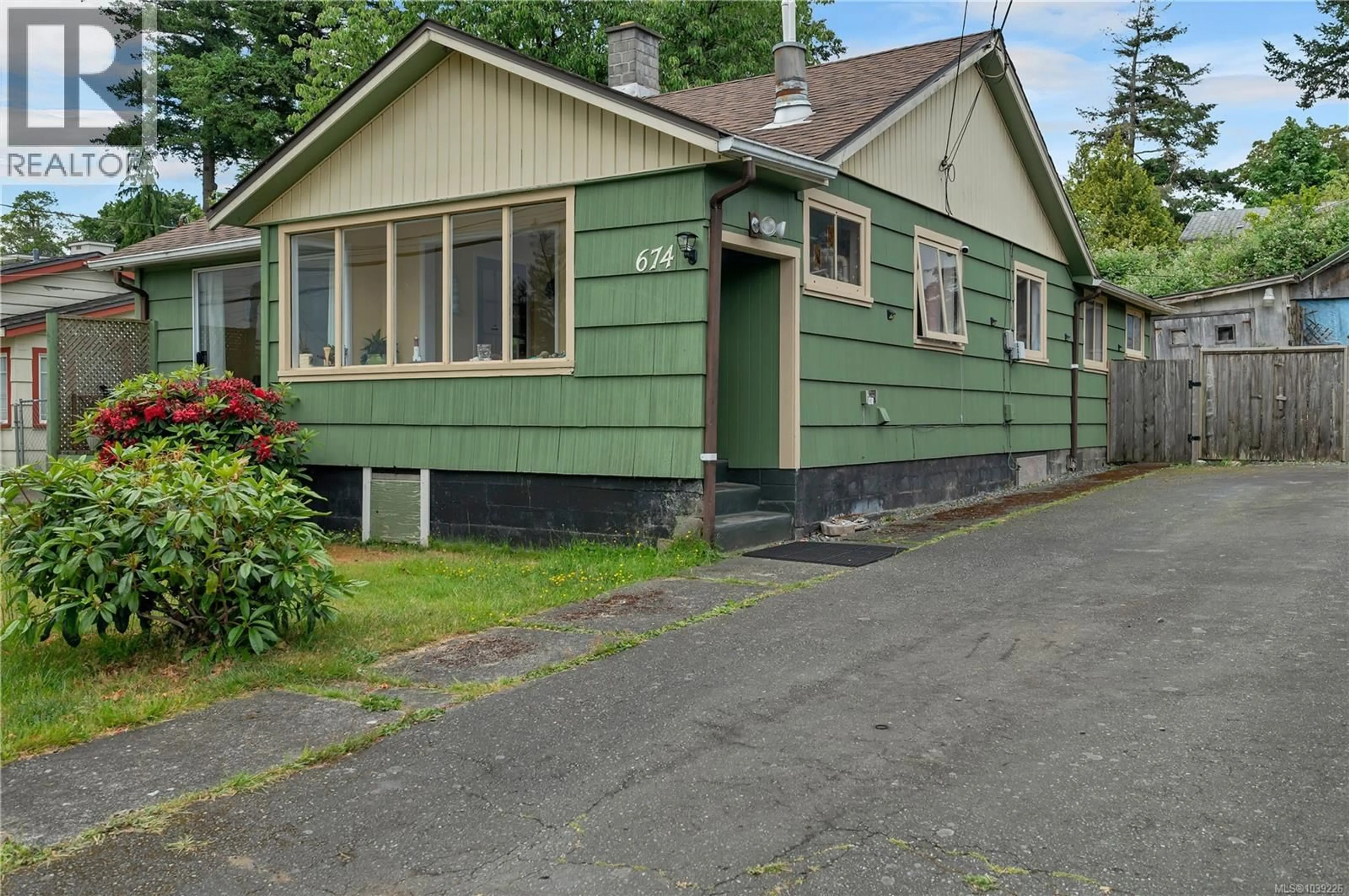 Unknown for 674 THULIN STREET, Campbell River British Columbia V9W2L3