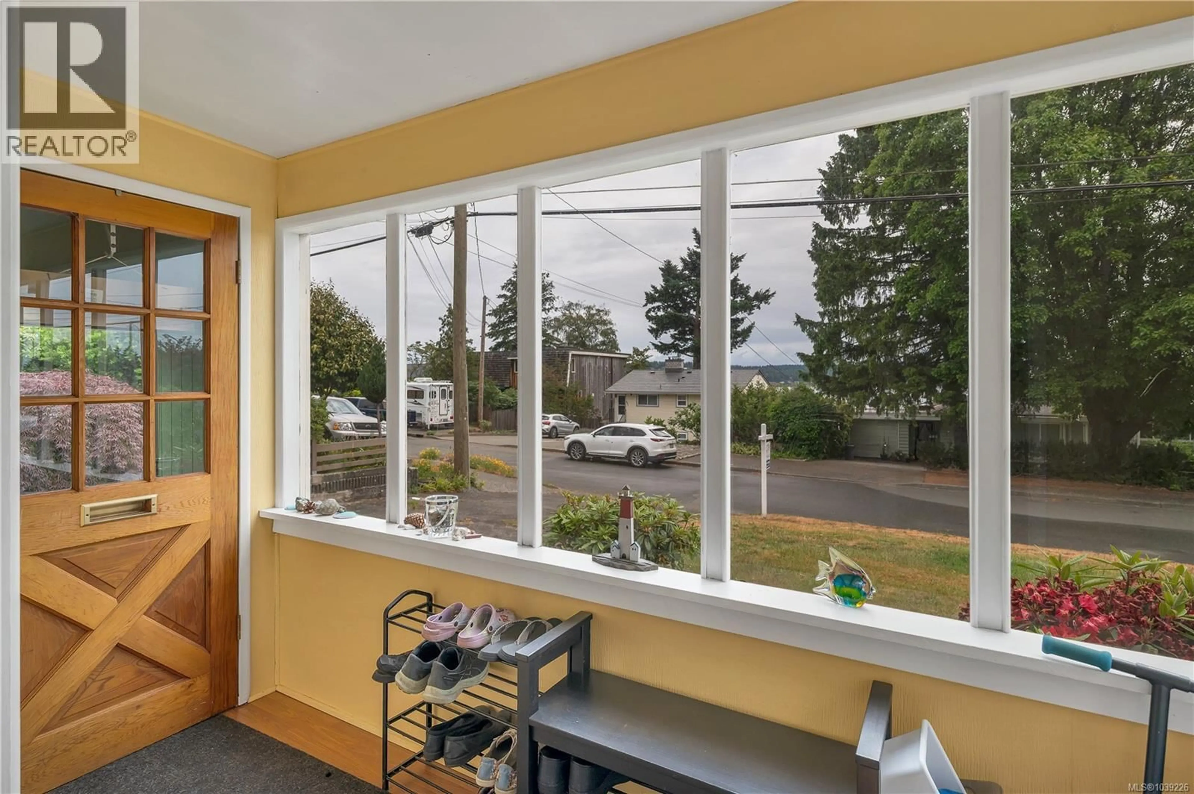 Unknown for 674 THULIN STREET, Campbell River British Columbia V9W2L3