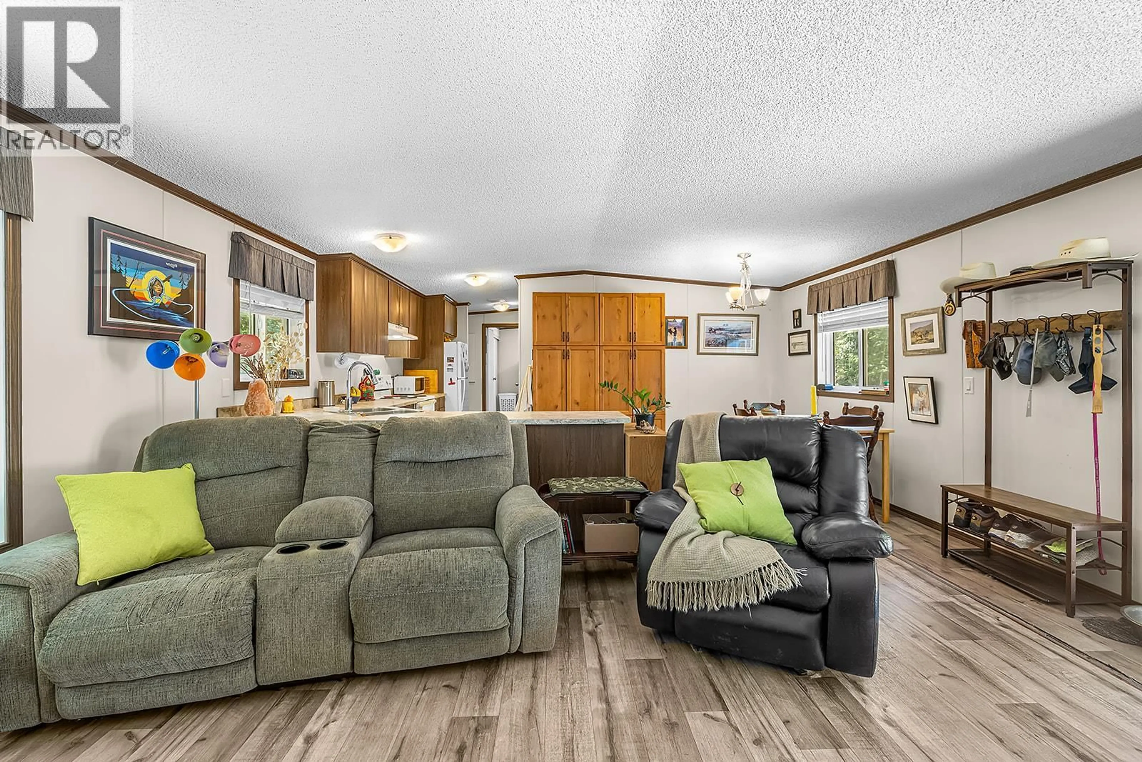 Living room with furniture, unknown for 1103 LAKEVIEW ARROW CREEK ROAD, Arrow Creek British Columbia V0B1G8