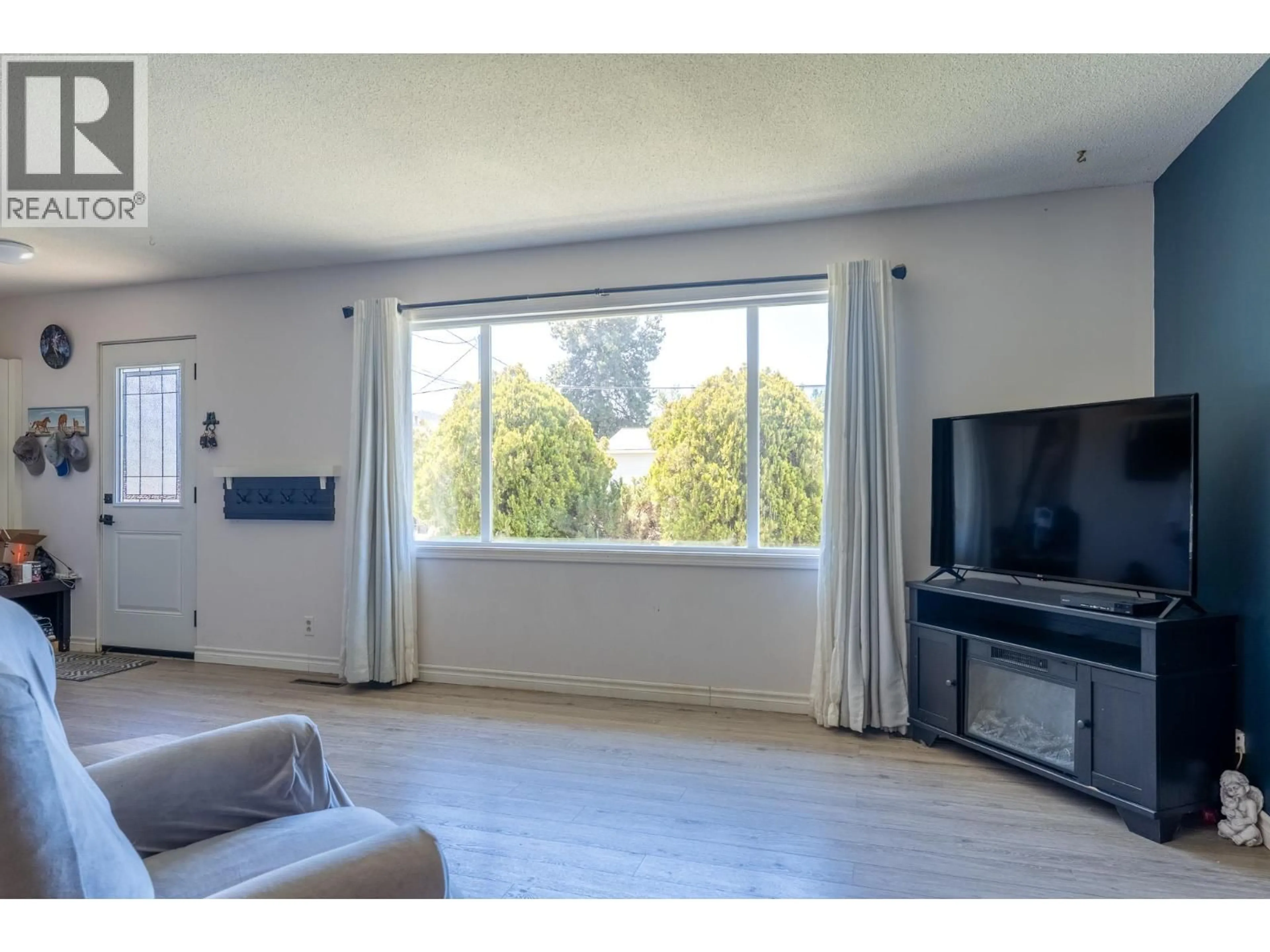 A pic of a room for 500 MALLACH ROAD, Kelowna British Columbia V1X2W8