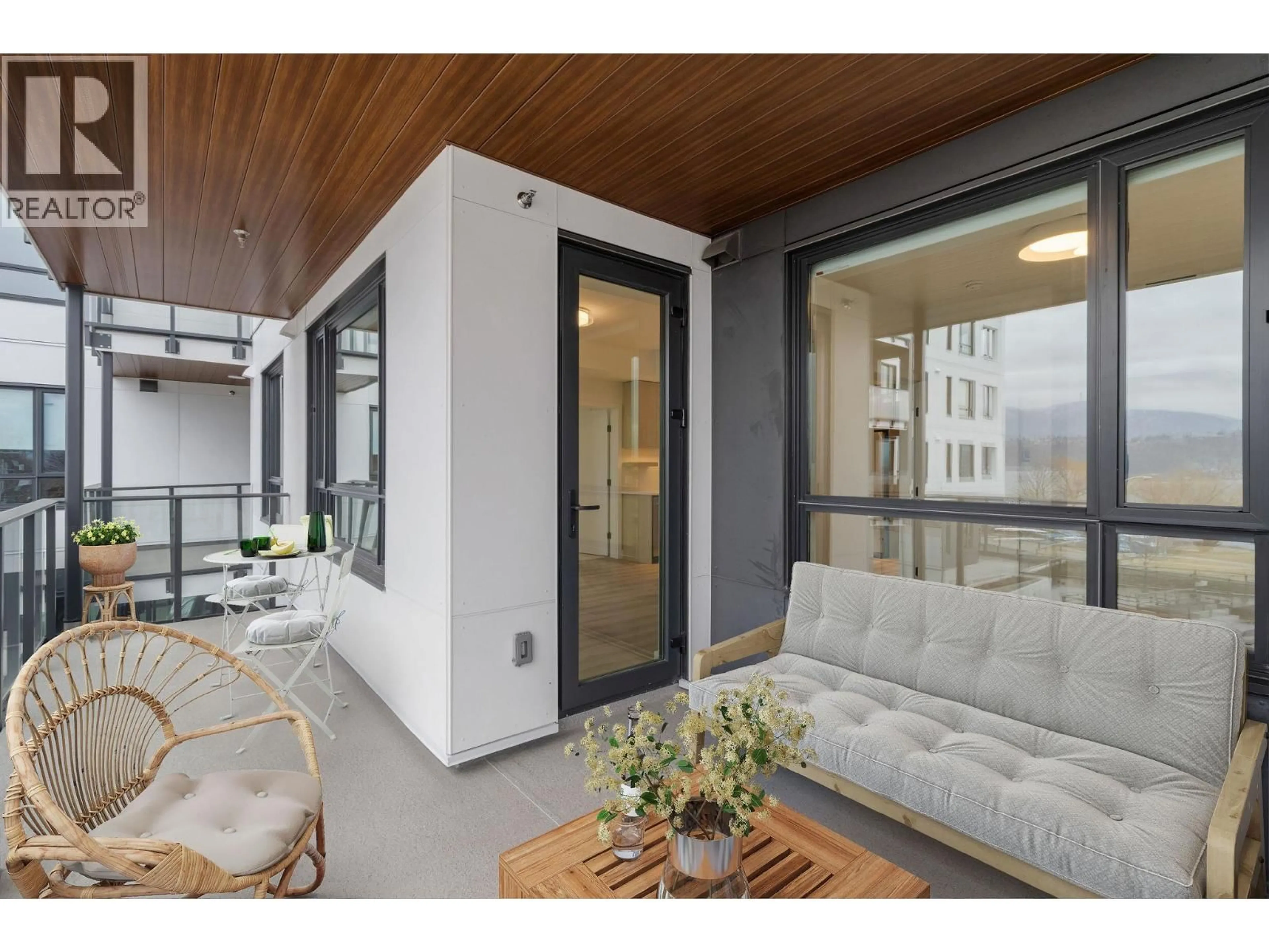 Unknown for 213 - 3051 ABBOTT STREET, Kelowna British Columbia V1P0P1