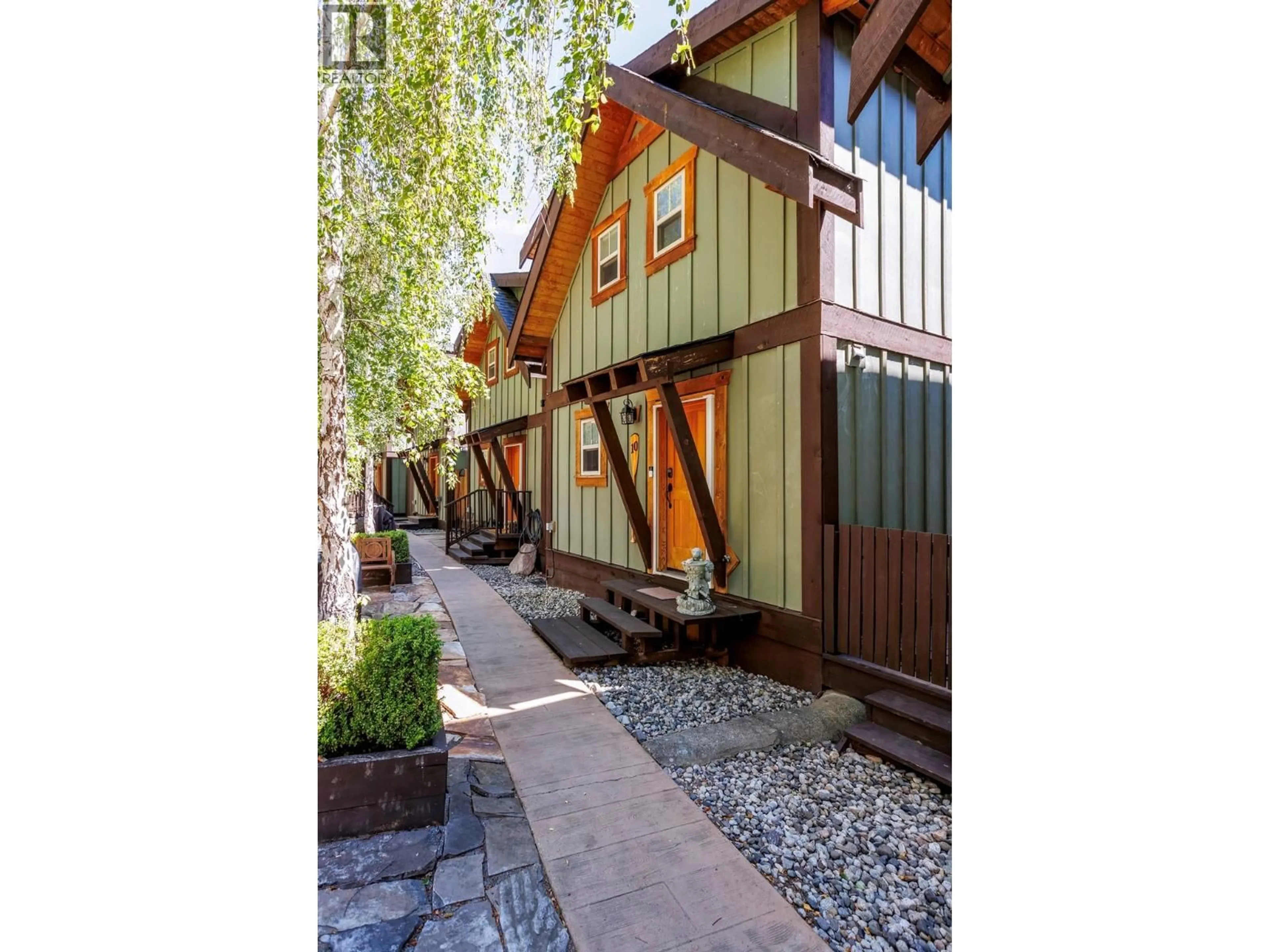 Unknown for 10 - 4215 WESTSIDE ROAD, Kelowna British Columbia V1Z3W8