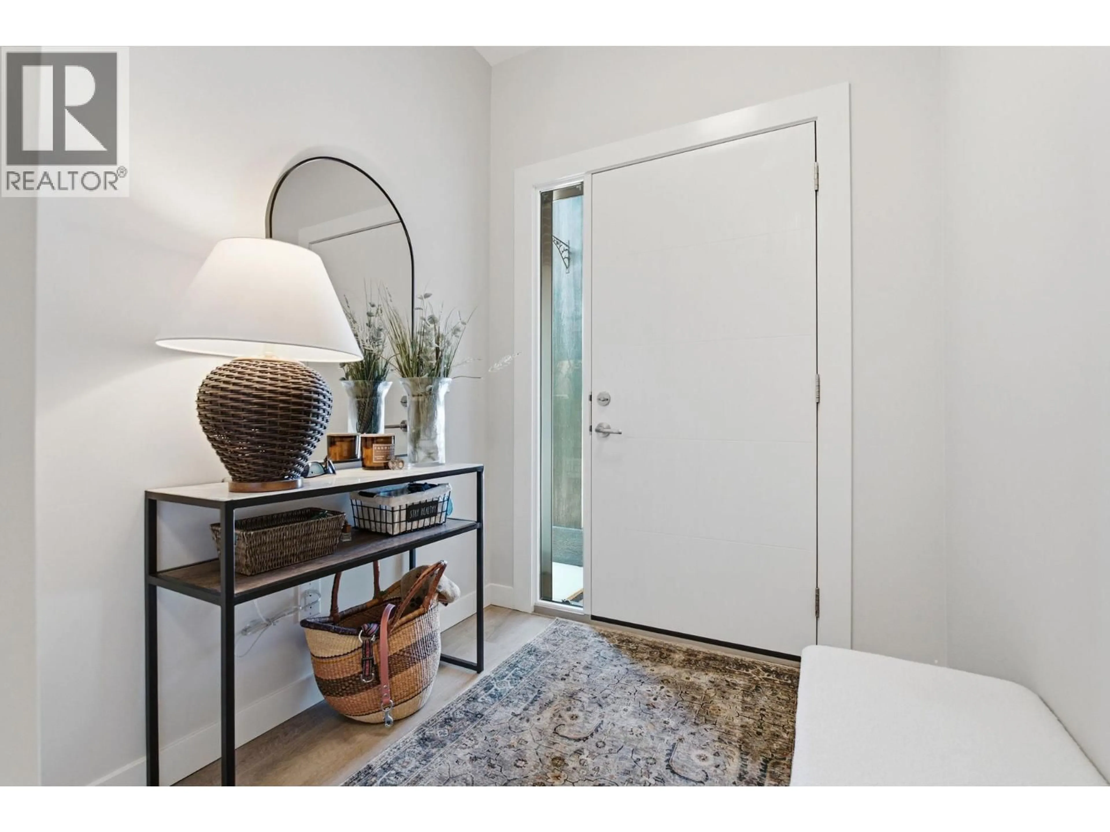 Indoor entryway for 3385 LAVENDER LANE, Kelowna British Columbia V1V0C6