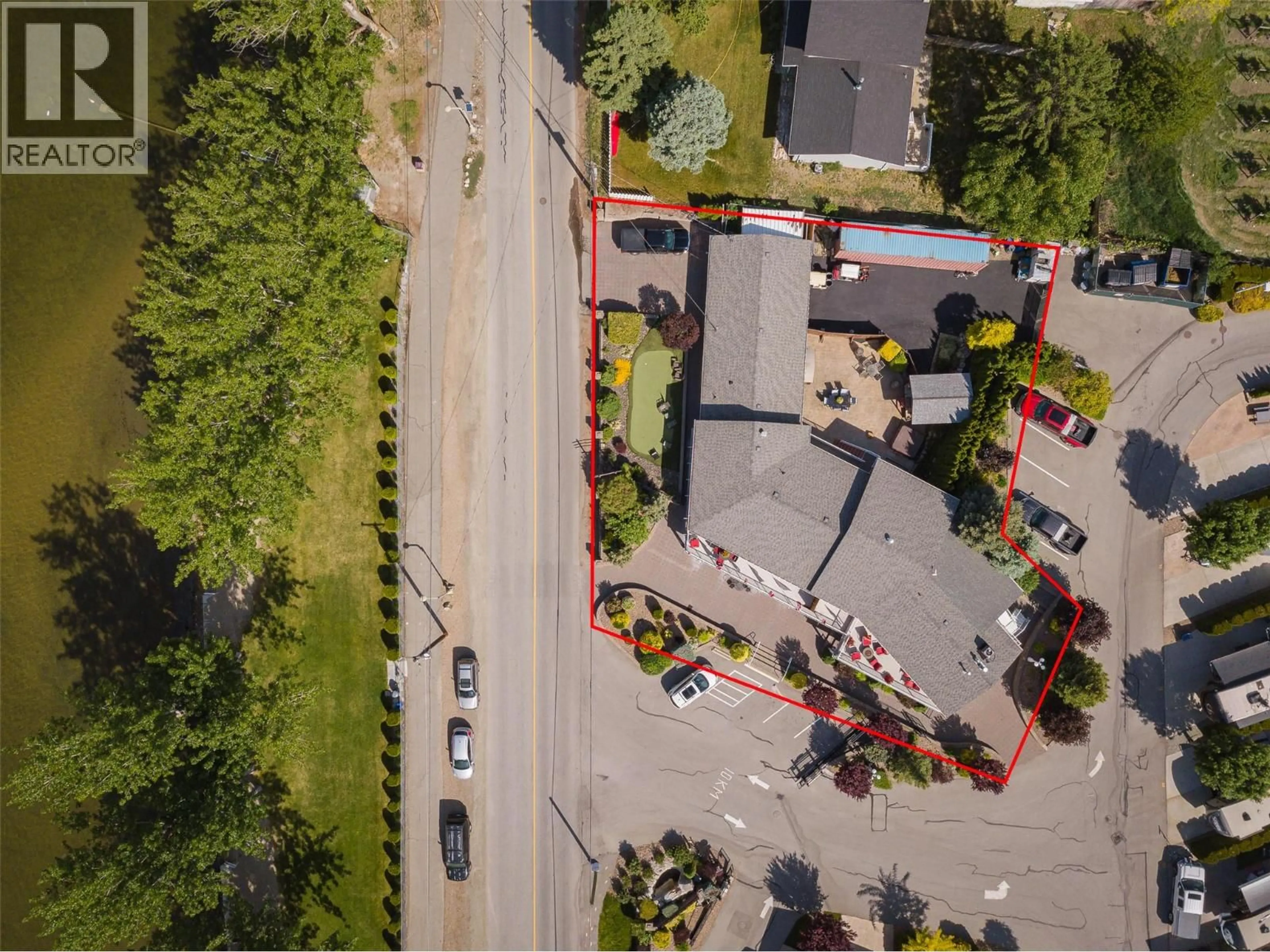 A pic from outside/outdoor area/front of a property/back of a property/a pic from drone, street for 111 - 5005 LAKESHORE DRIVE, Osoyoos British Columbia V0H1V6