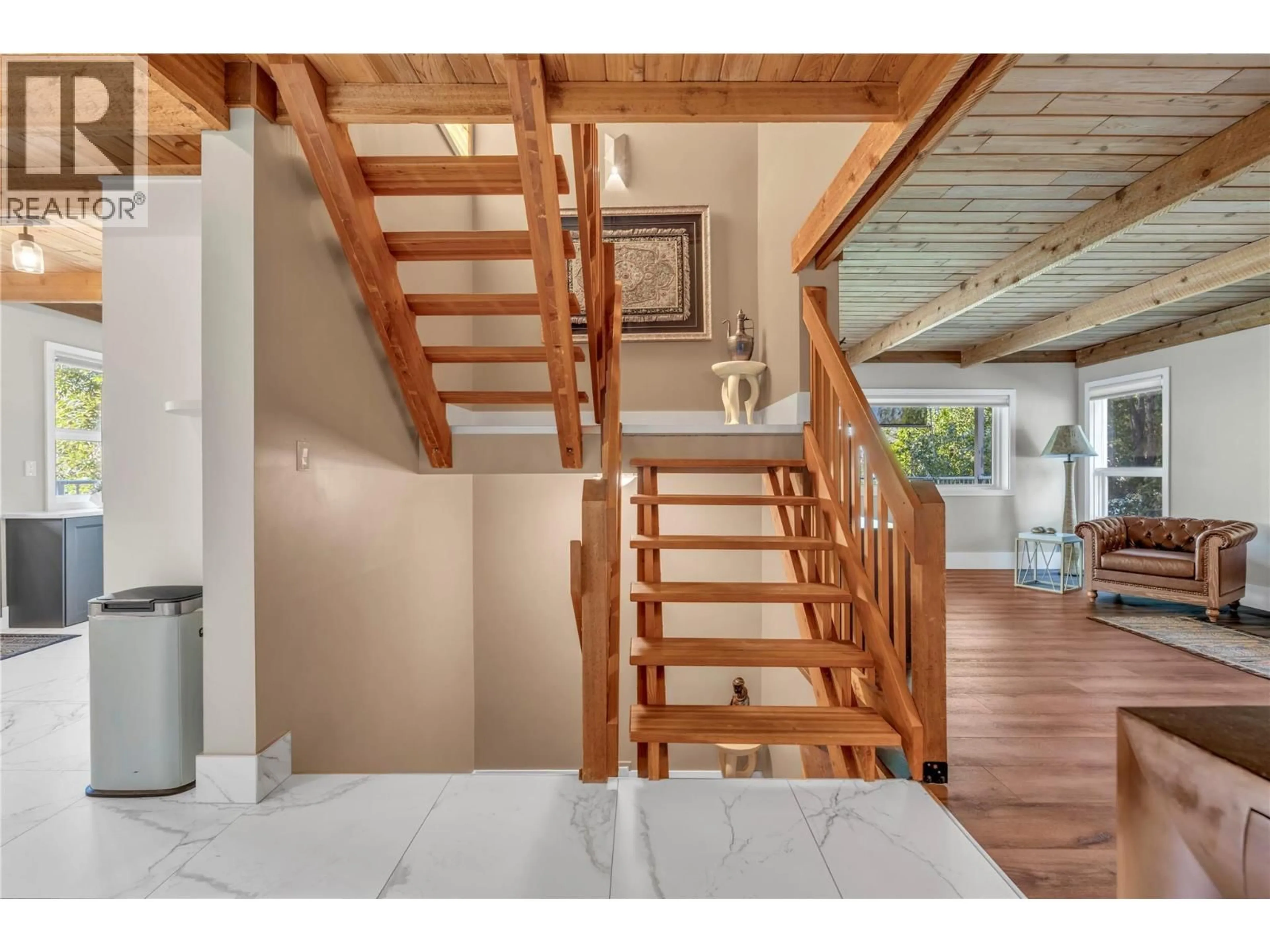 Stairs for 3997 LAKESIDE ROAD, Penticton British Columbia V2A8W1