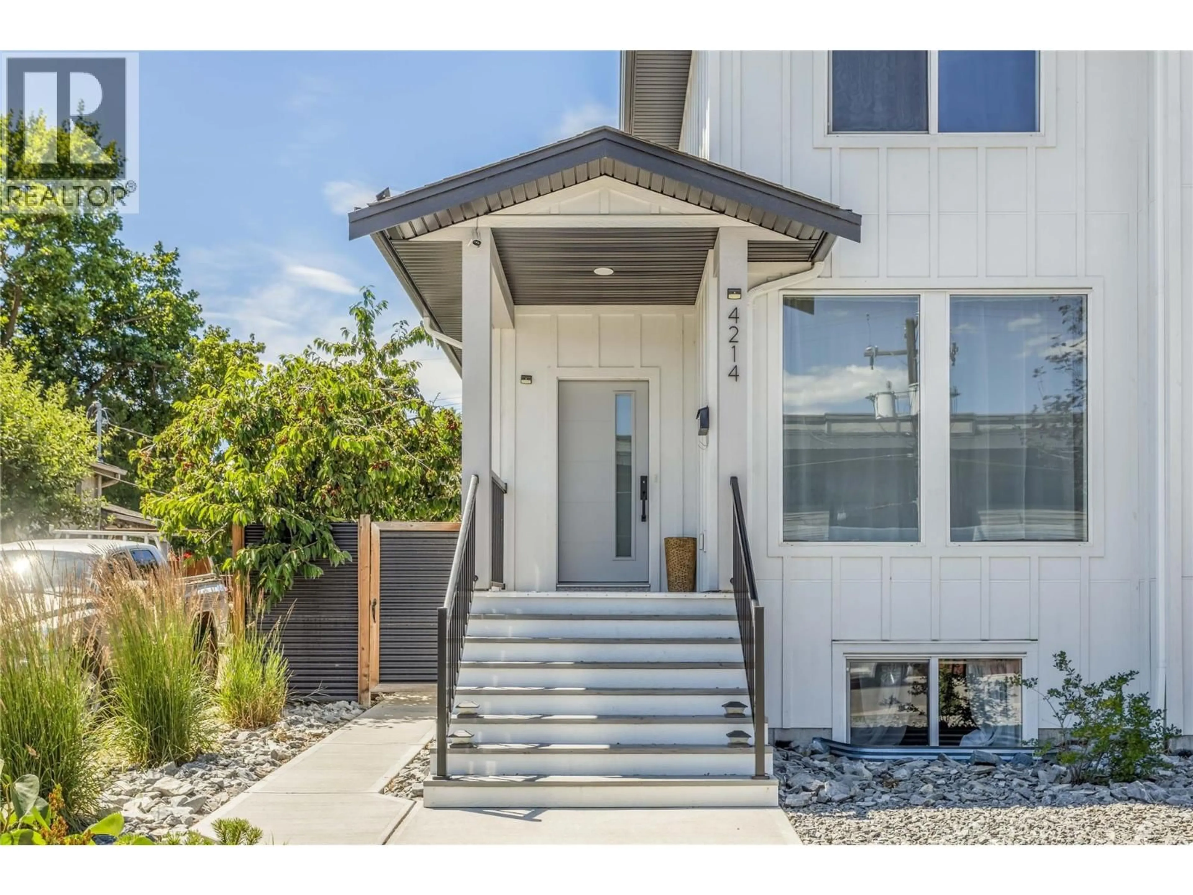 Home with vinyl exterior material, street for 4214 33 STREET, Vernon British Columbia V1T5V1