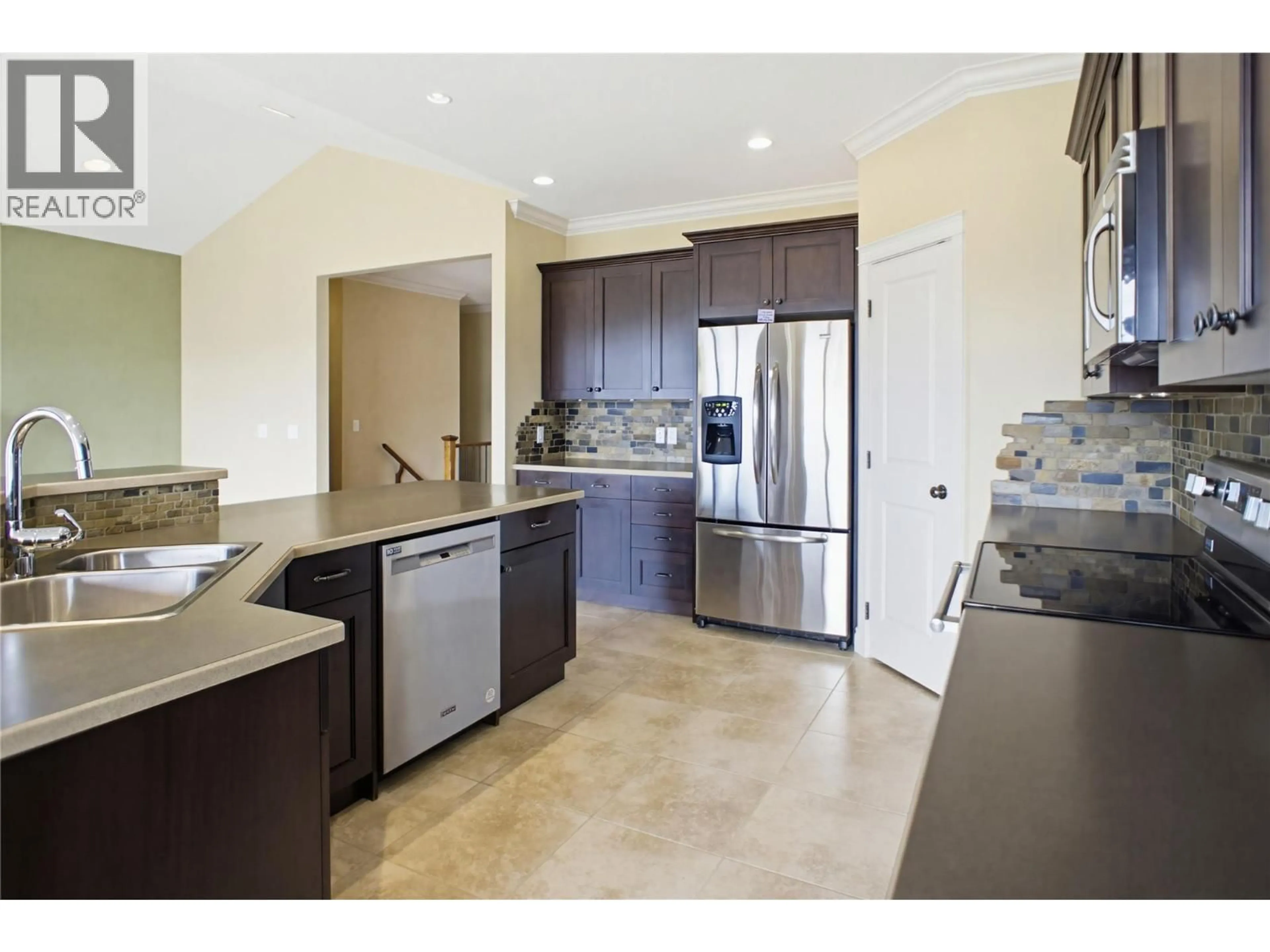 Open concept kitchen, ceramic/tile floor for 1708 IRONWOOD DRIVE, Kamloops British Columbia V2H0A6