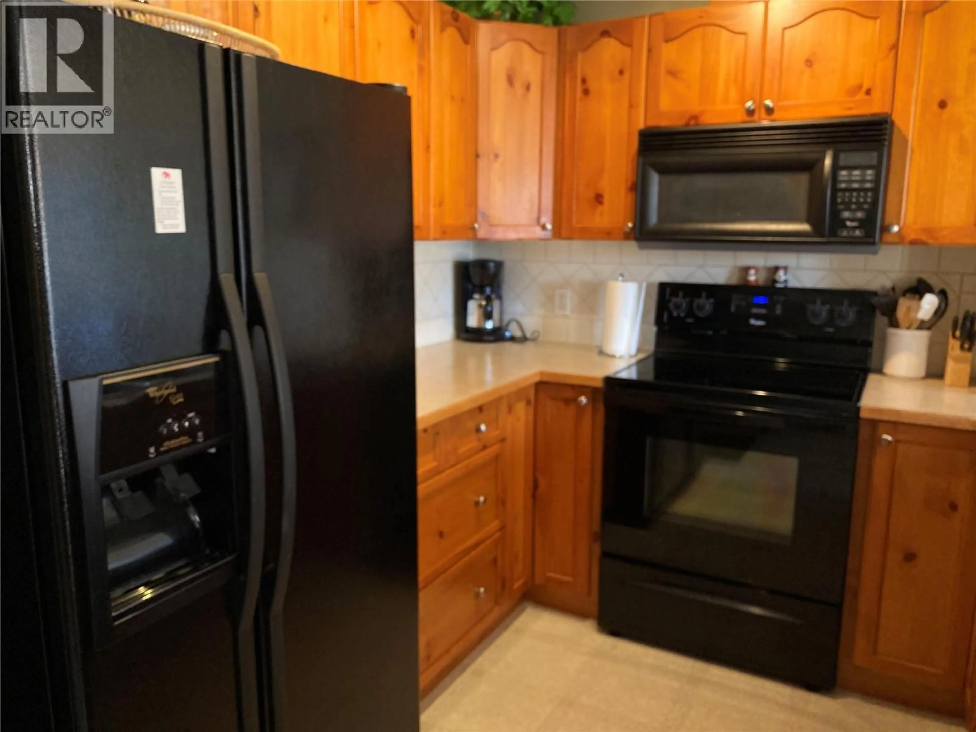 Standard kitchen, unknown for 149 - 4904 RIDGE ROAD, Radium Hot Springs British Columbia V0A1M0
