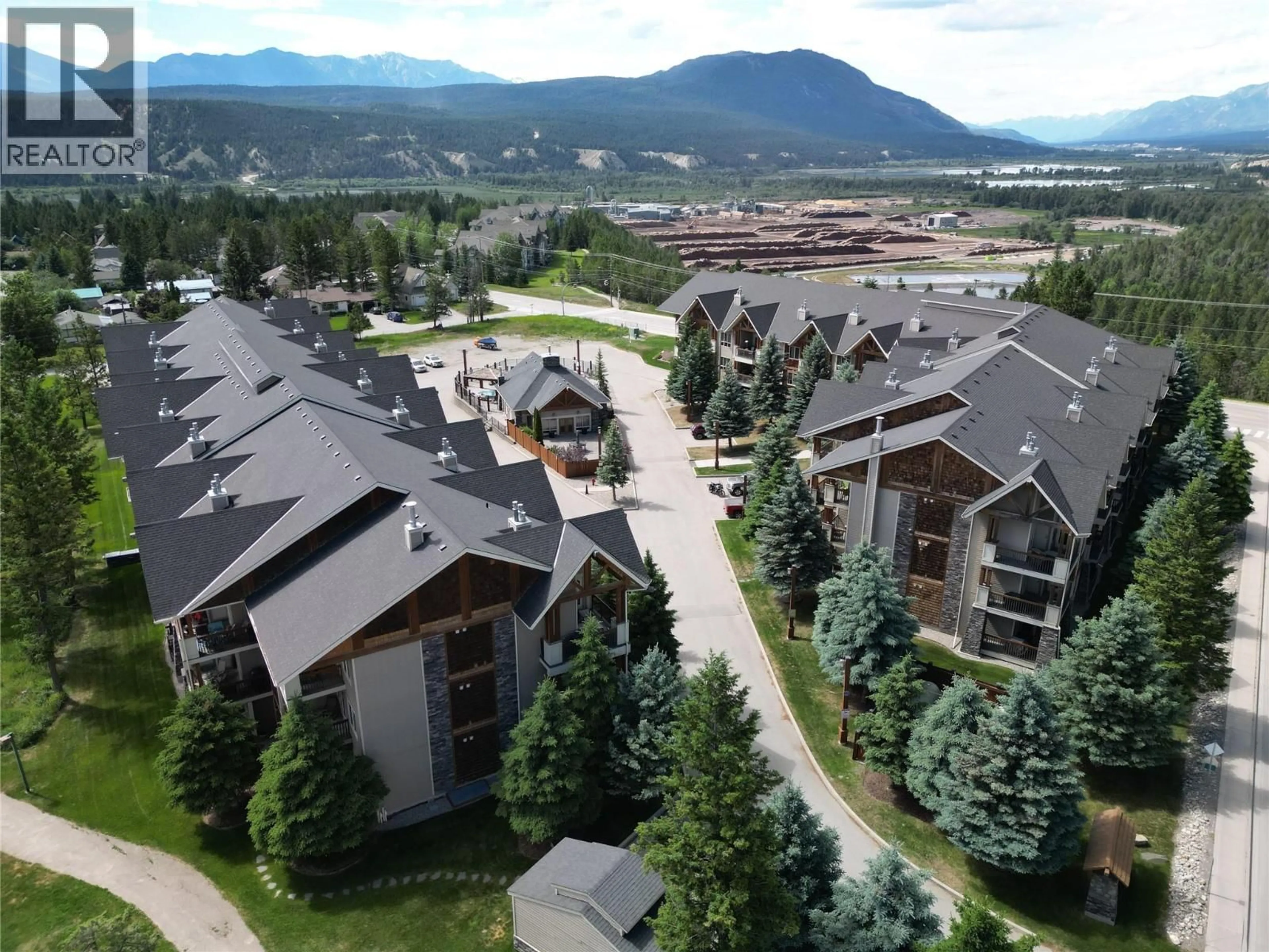 A pic from outside/outdoor area/front of a property/back of a property/a pic from drone, mountain view for 1106 - 7495 COLUMBIA AVENUE, Radium Hot Springs British Columbia V0A1M0