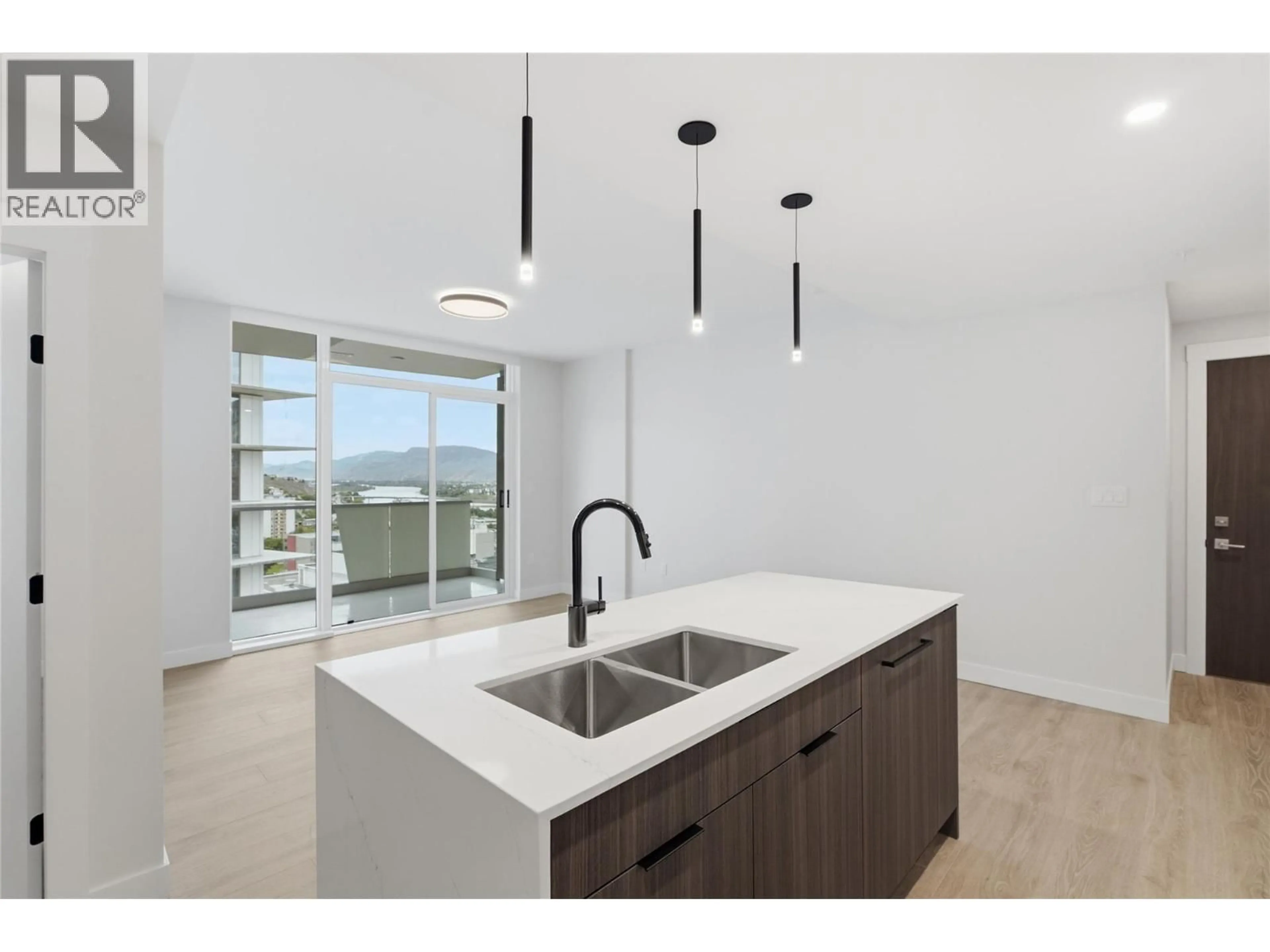 Open concept kitchen, unknown for 1307 - 460 NICOLA STREET, Kamloops British Columbia V2C0N2