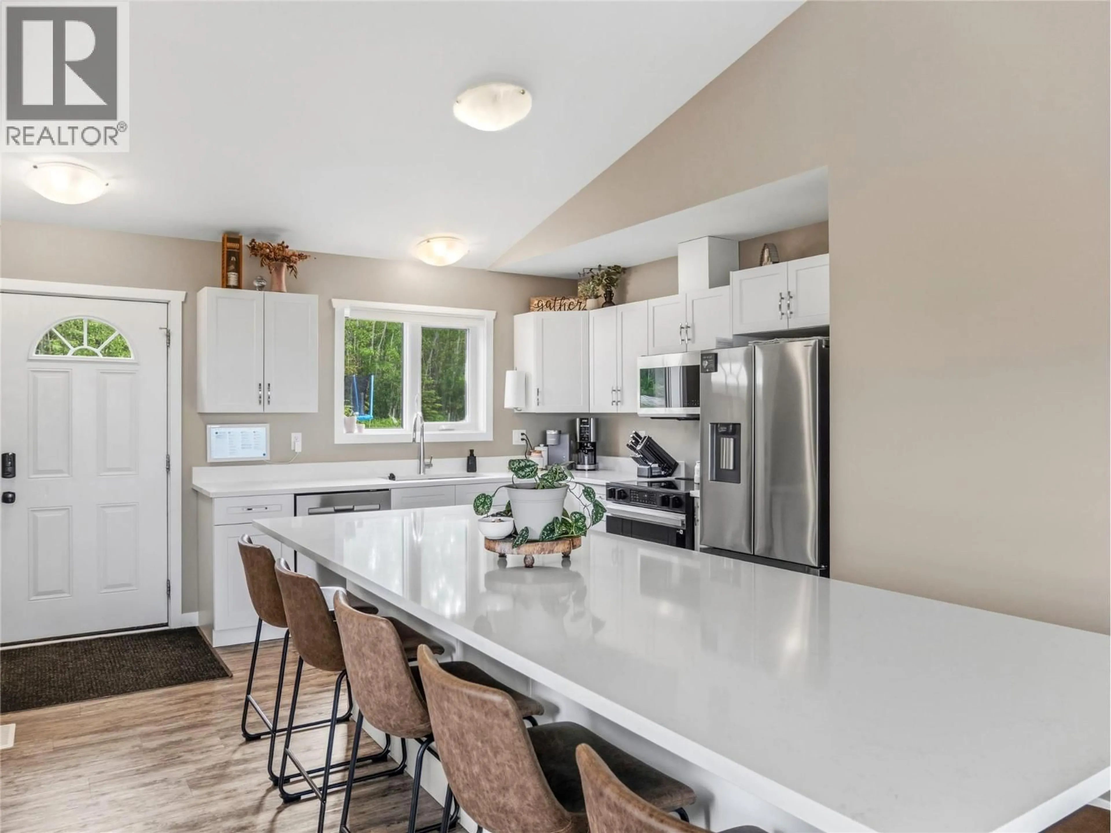 Open concept kitchen, unknown for 3788 206 ROAD, Dawson Creek British Columbia V1G0C2