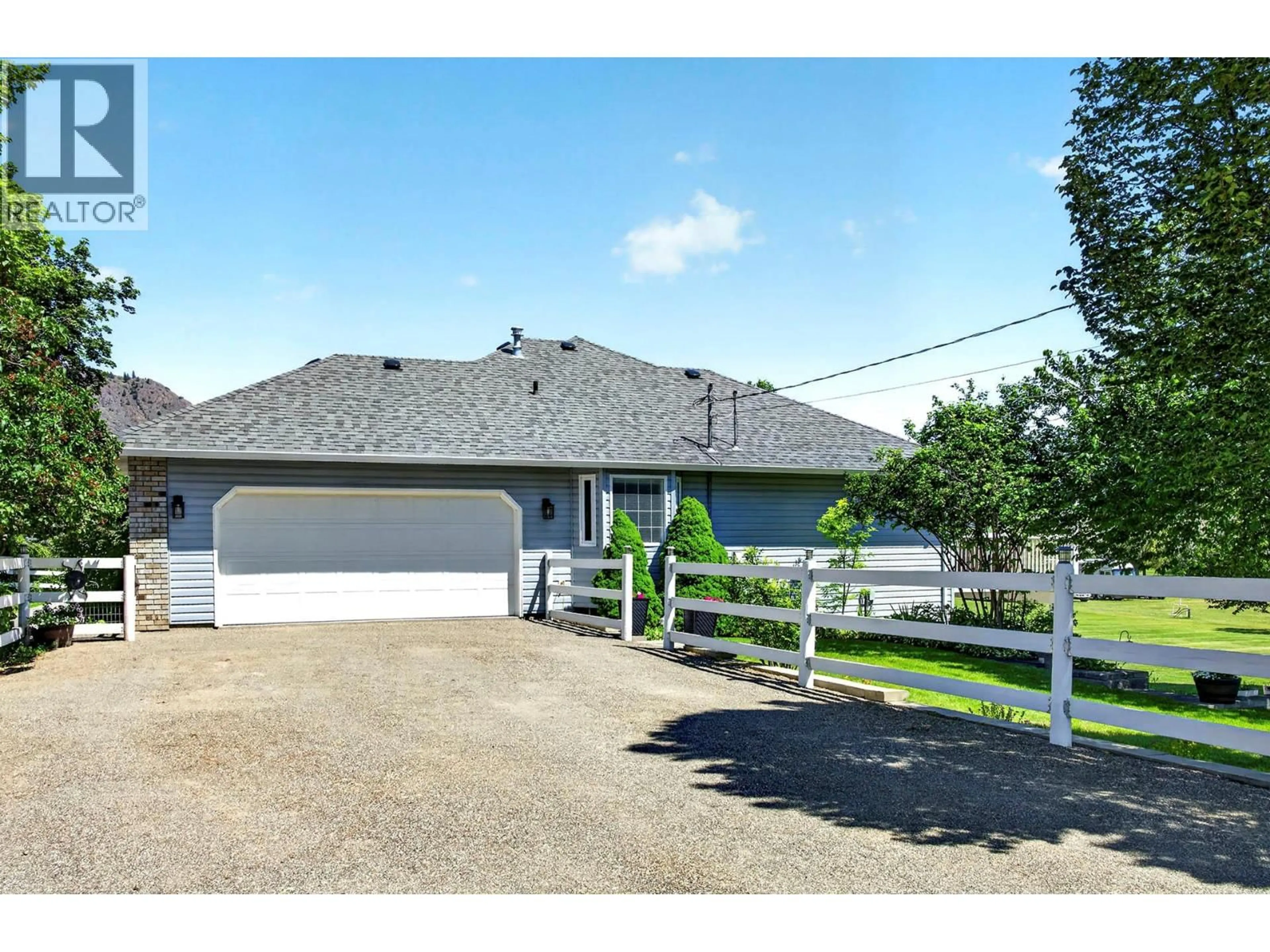 A pic from outside/outdoor area/front of a property/back of a property/a pic from drone, street for 432 PINTAIL ROAD, Kamloops British Columbia V2H1S5