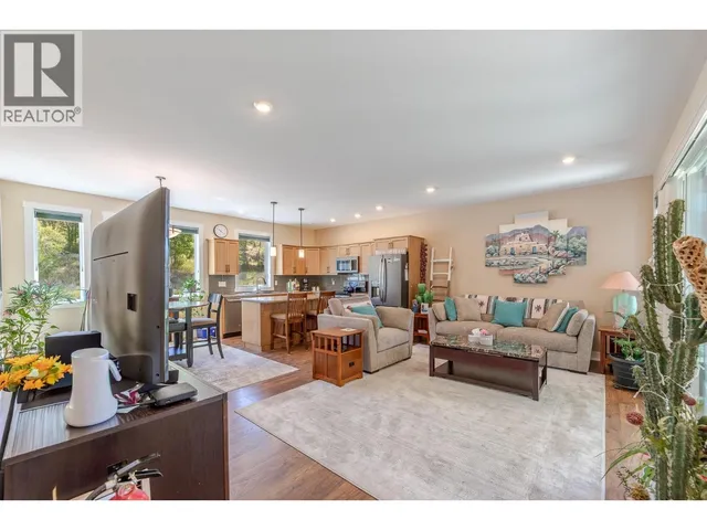 6602 OXBOW CRESCENT, Oliver 5