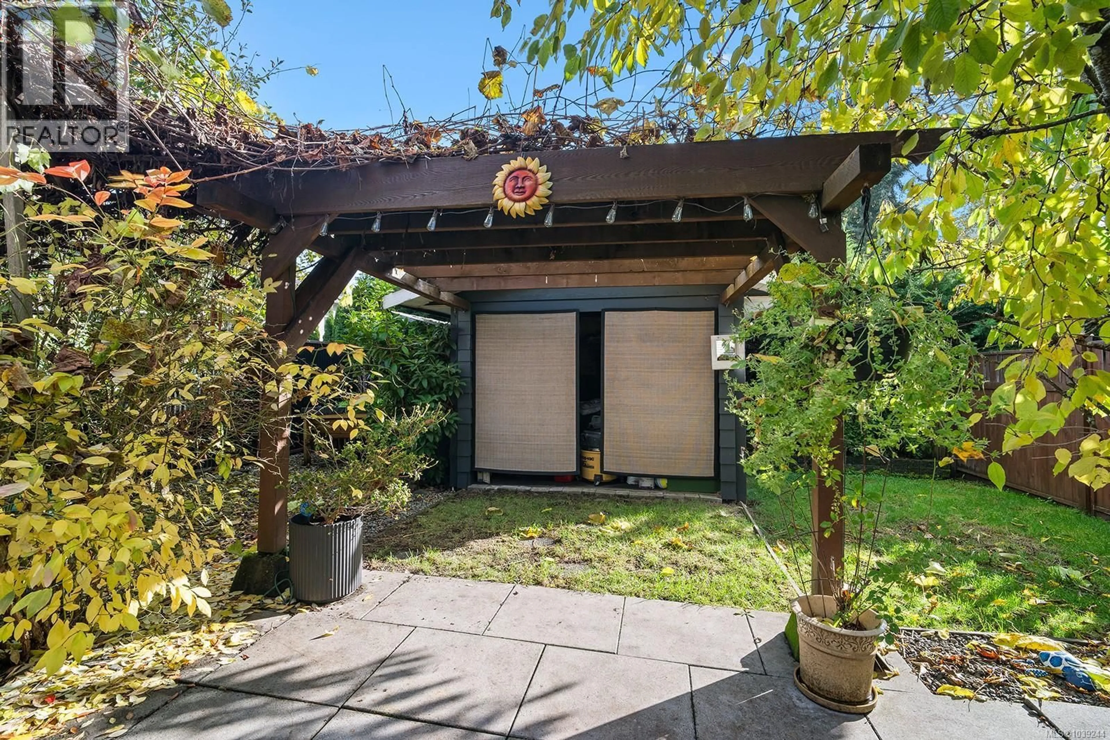 Patio, street for 1440A 15TH STREET WEST, Courtenay British Columbia V9N2C2