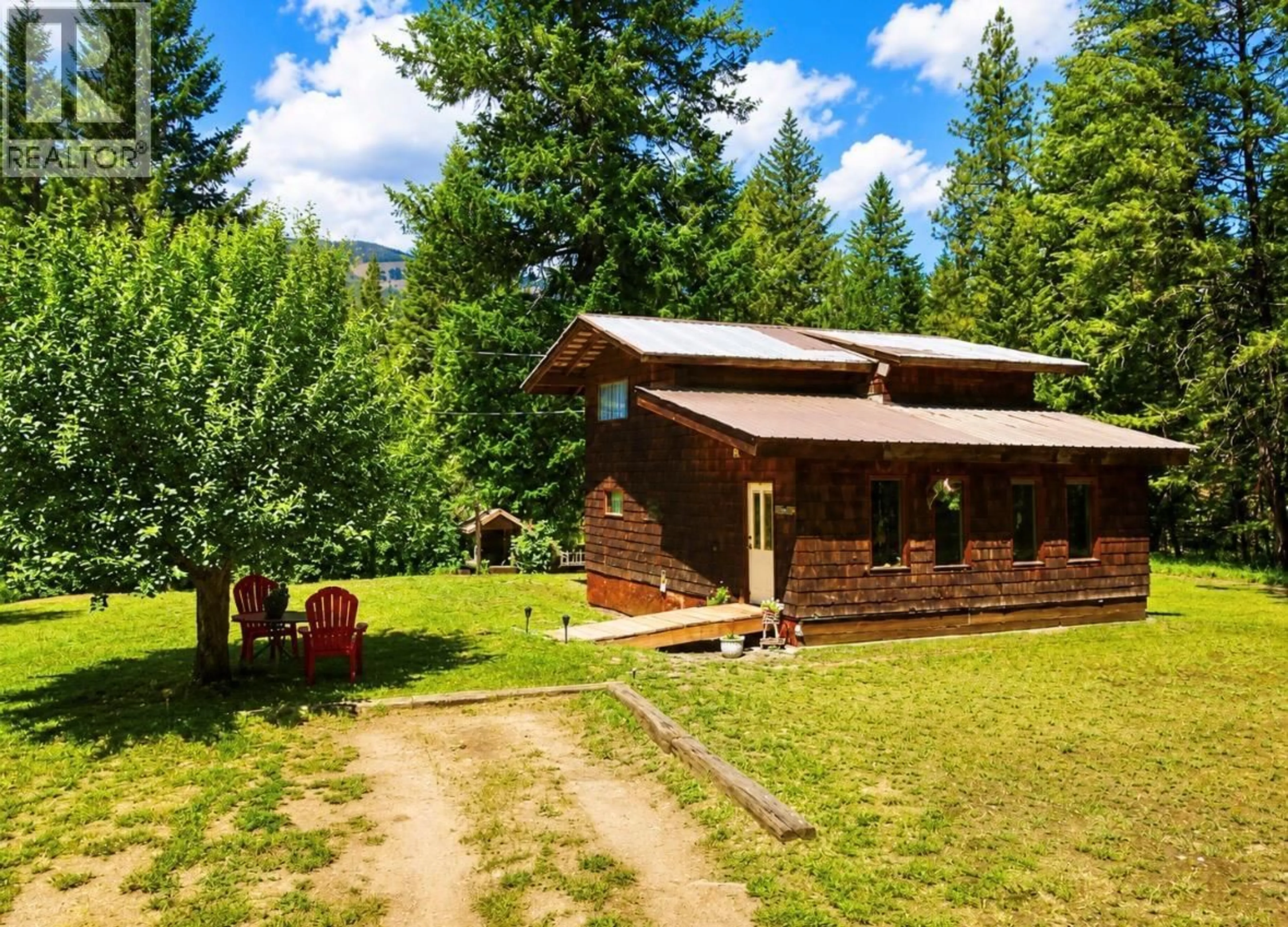 A pic from outside/outdoor area/front of a property/back of a property/a pic from drone, unknown for 10555 GRANBY ROAD, Grand Forks British Columbia V0H1H1