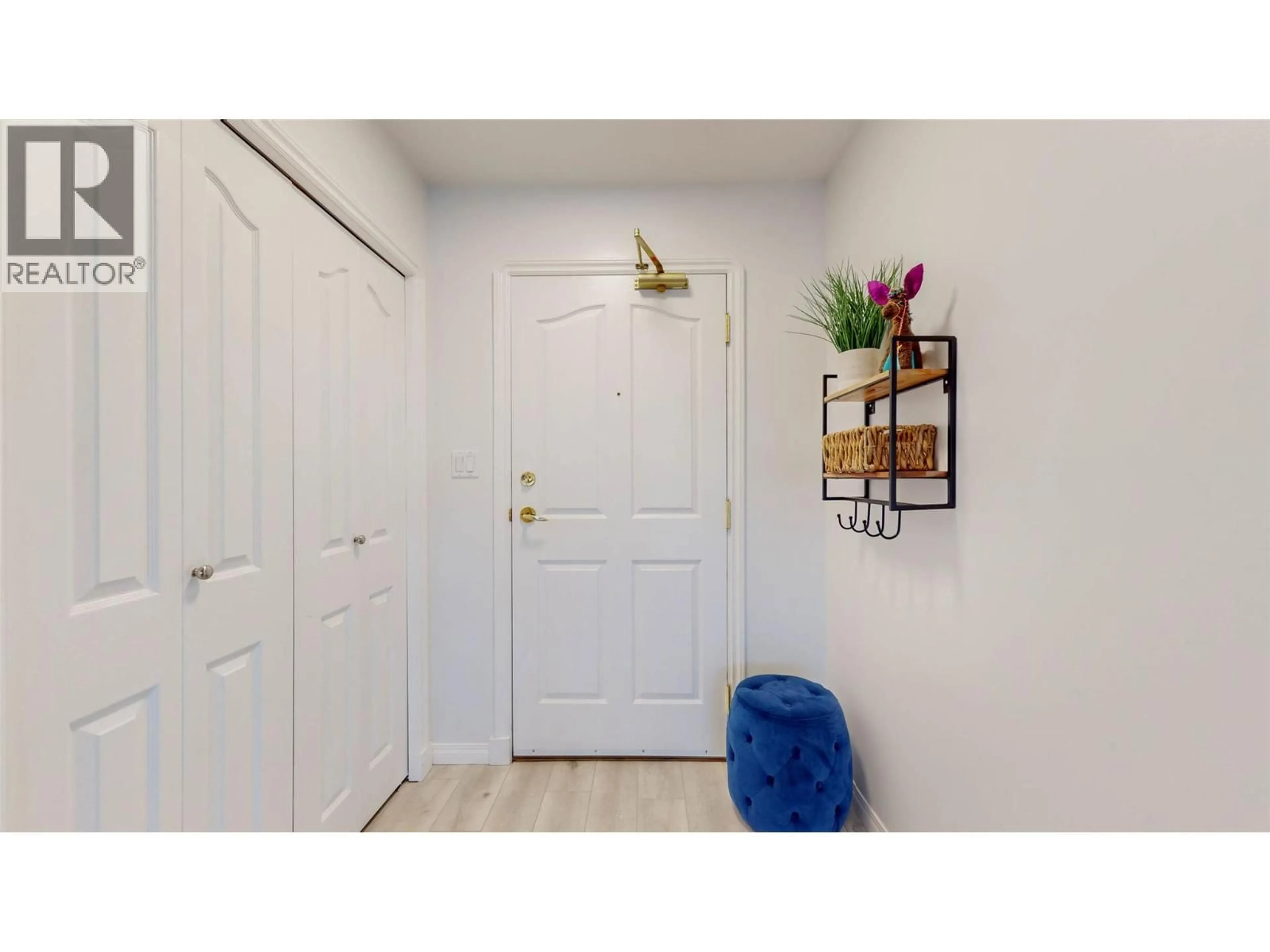 Indoor entryway for 105 - 6805 COTTONWOOD DRIVE, Osoyoos British Columbia V0H1V3
