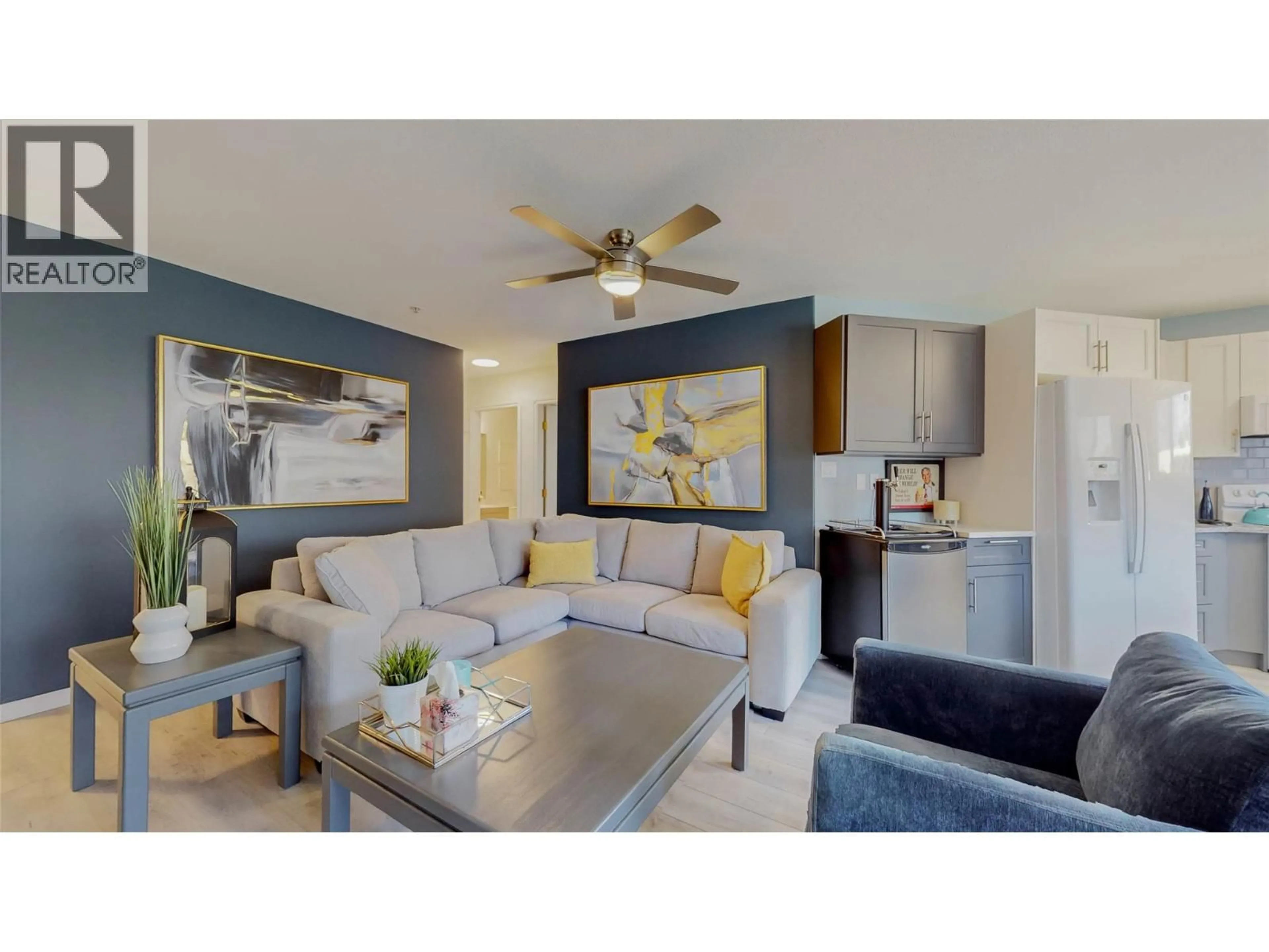 Living room with furniture, unknown for 105 - 6805 COTTONWOOD DRIVE, Osoyoos British Columbia V0H1V3