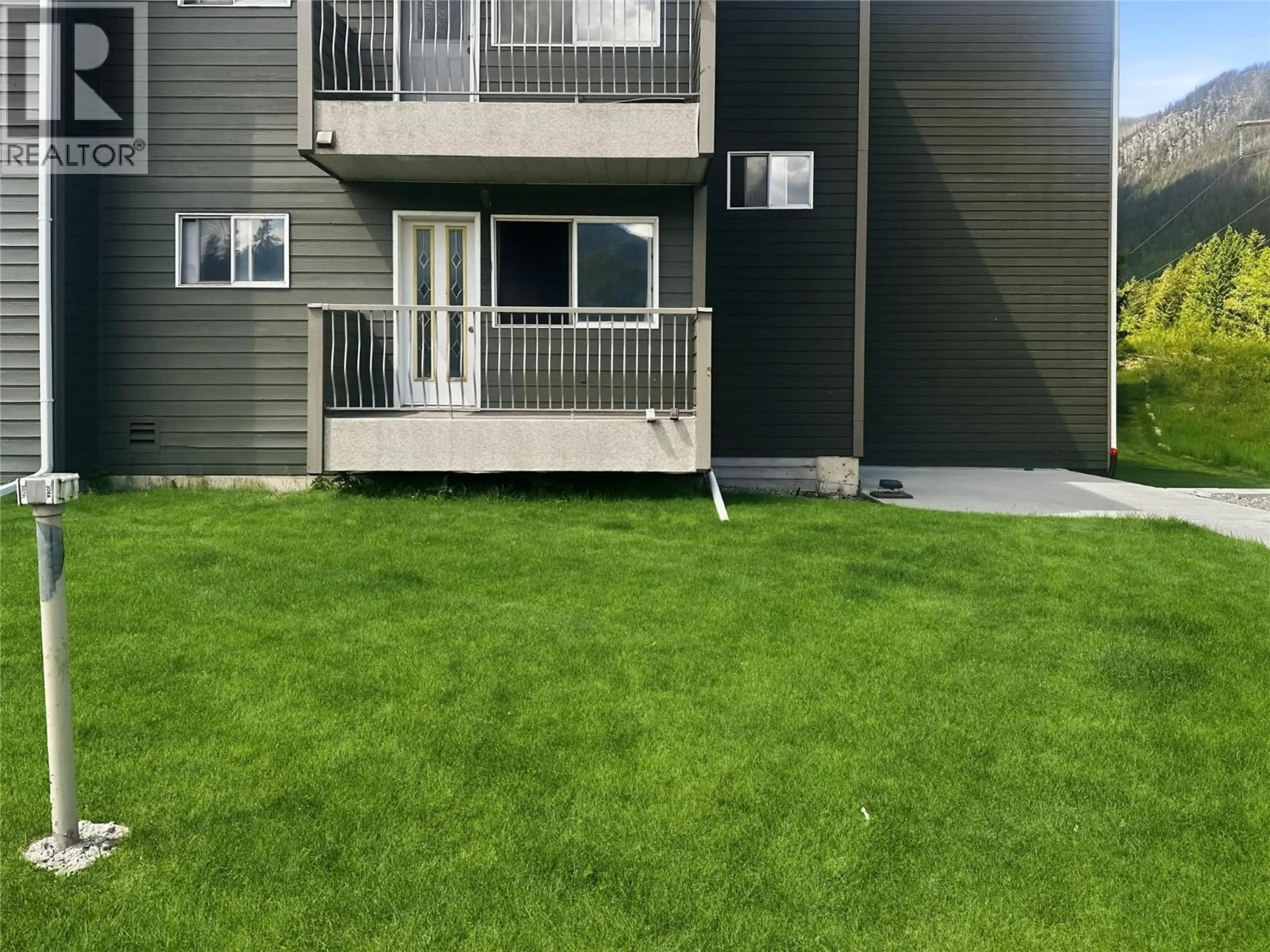 Patio, unknown for 211A - 1299 PONDEROSA DRIVE, Sparwood British Columbia V0B2G2