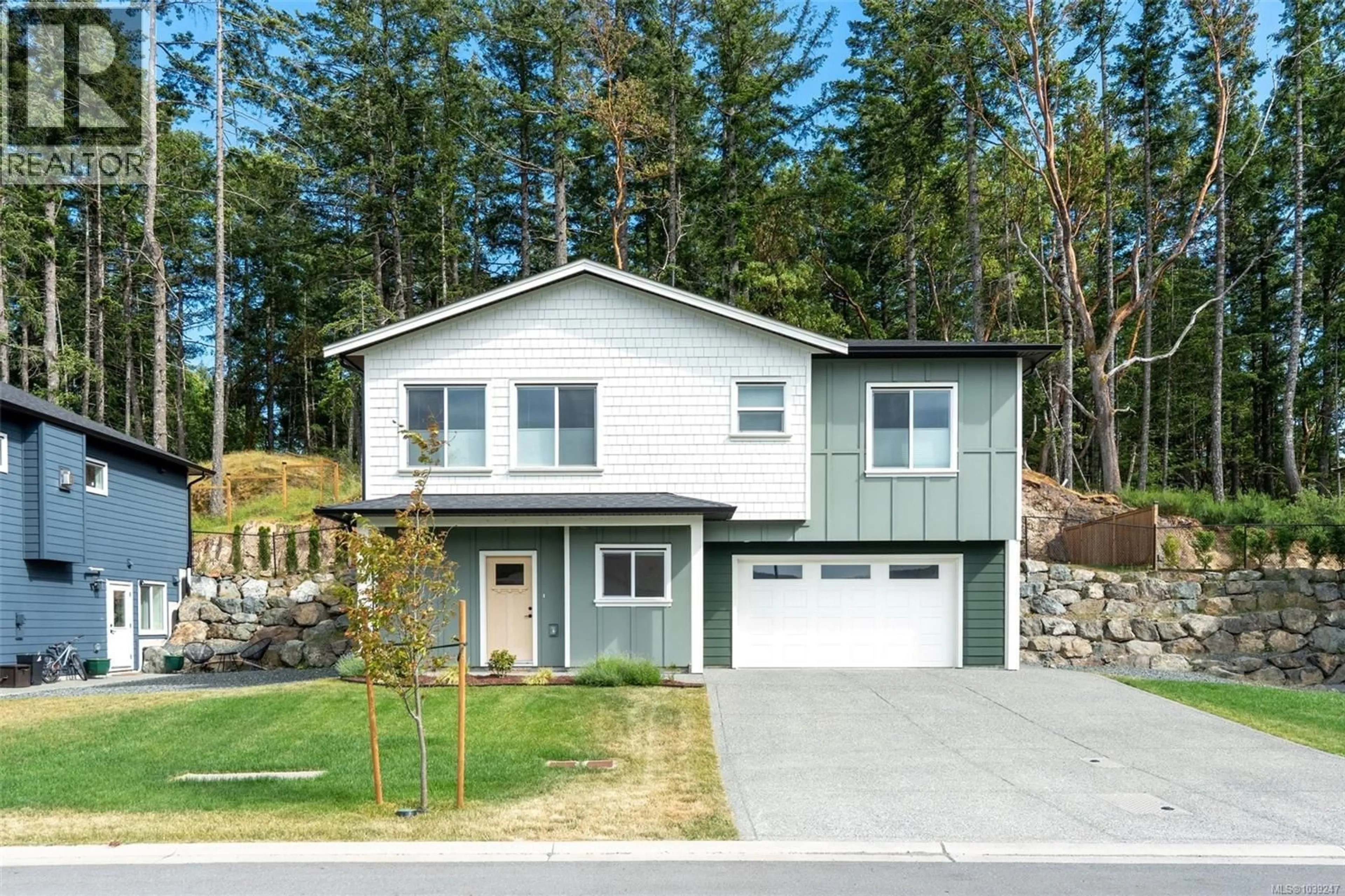 Home with vinyl exterior material, street for 841 TOMACK LOOP, Langford British Columbia V9C3X3