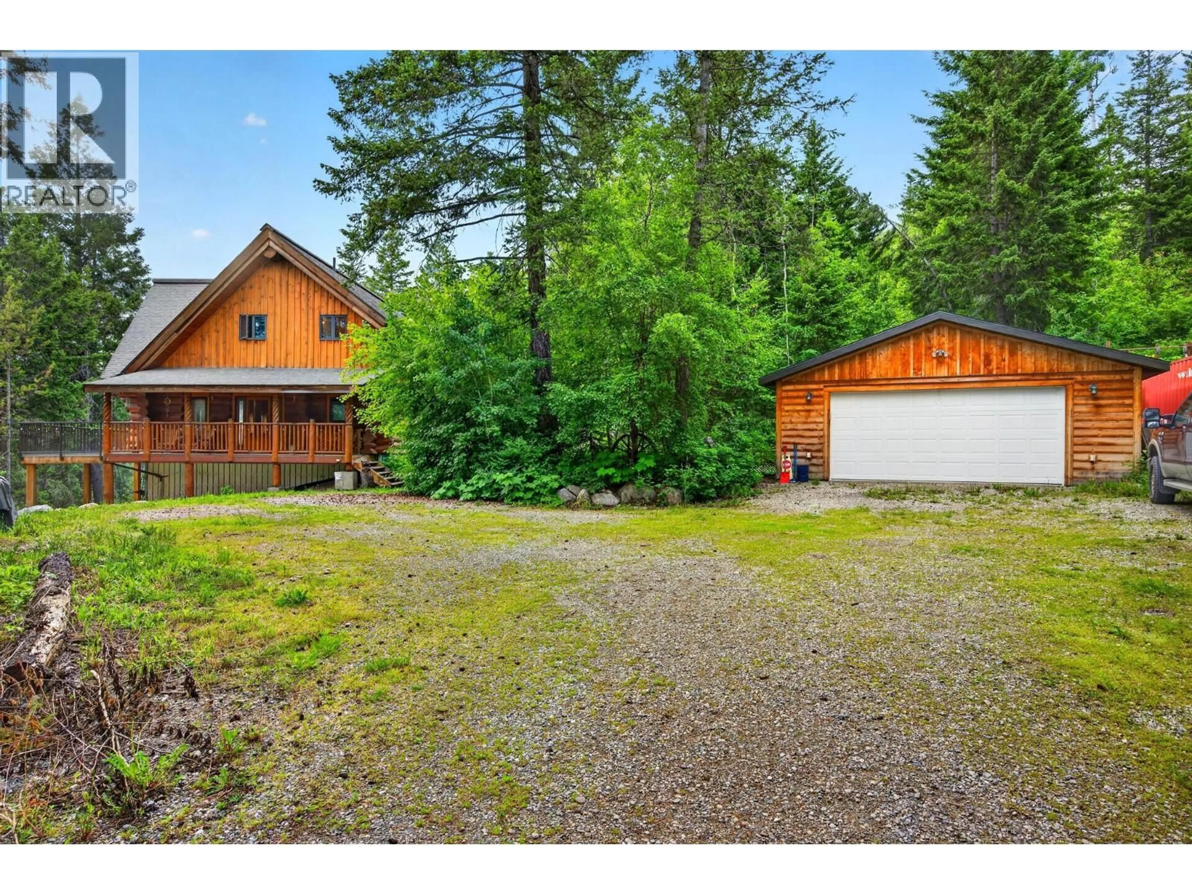 A pic from outside/outdoor area/front of a property/back of a property/a pic from drone, unknown for 1419 BLACK BEAR DRIVE, Golden British Columbia V0A1H7