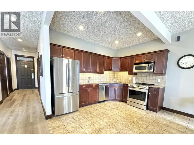 322D - 300 BIGHORN BOULEVARD, Radium Hot Springs 5