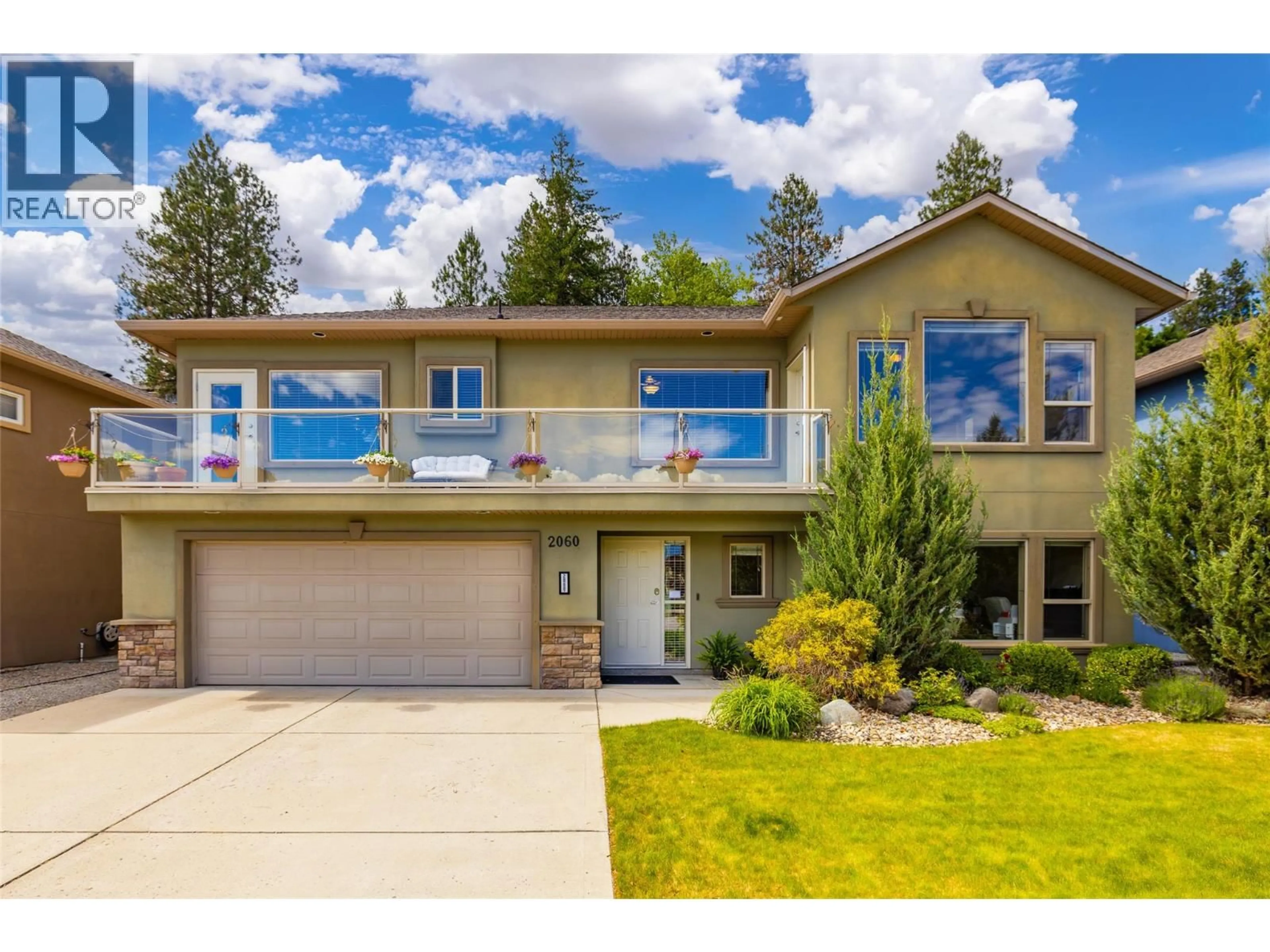 Home with vinyl exterior material, unknown for 2060 SPYGLASS WAY, West Kelowna British Columbia V1Z3Z7