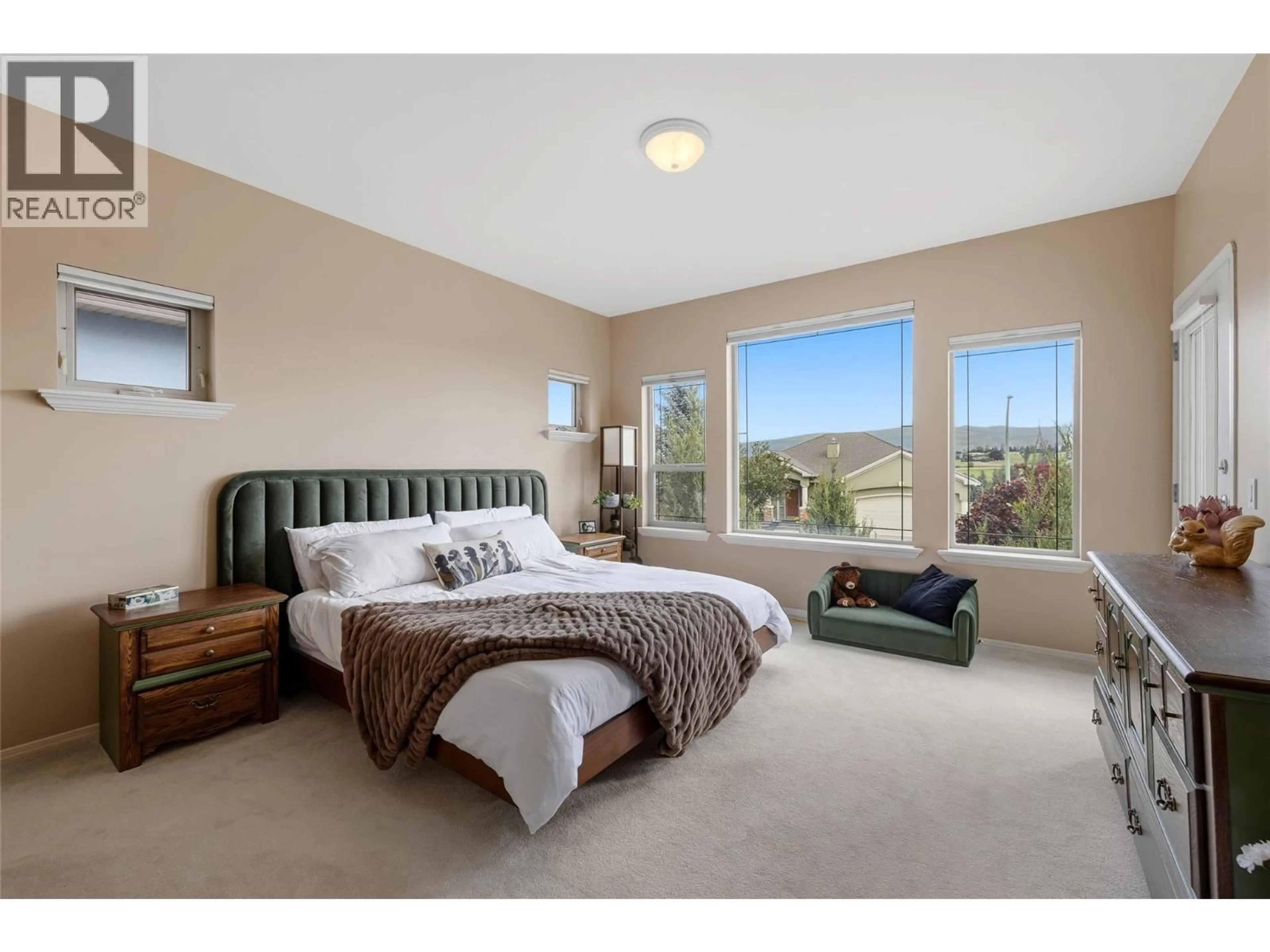 A pic of a room for 2060 SPYGLASS WAY, West Kelowna British Columbia V1Z3Z7