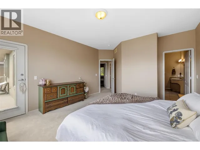 2060 SPYGLASS WAY, West Kelowna 5
