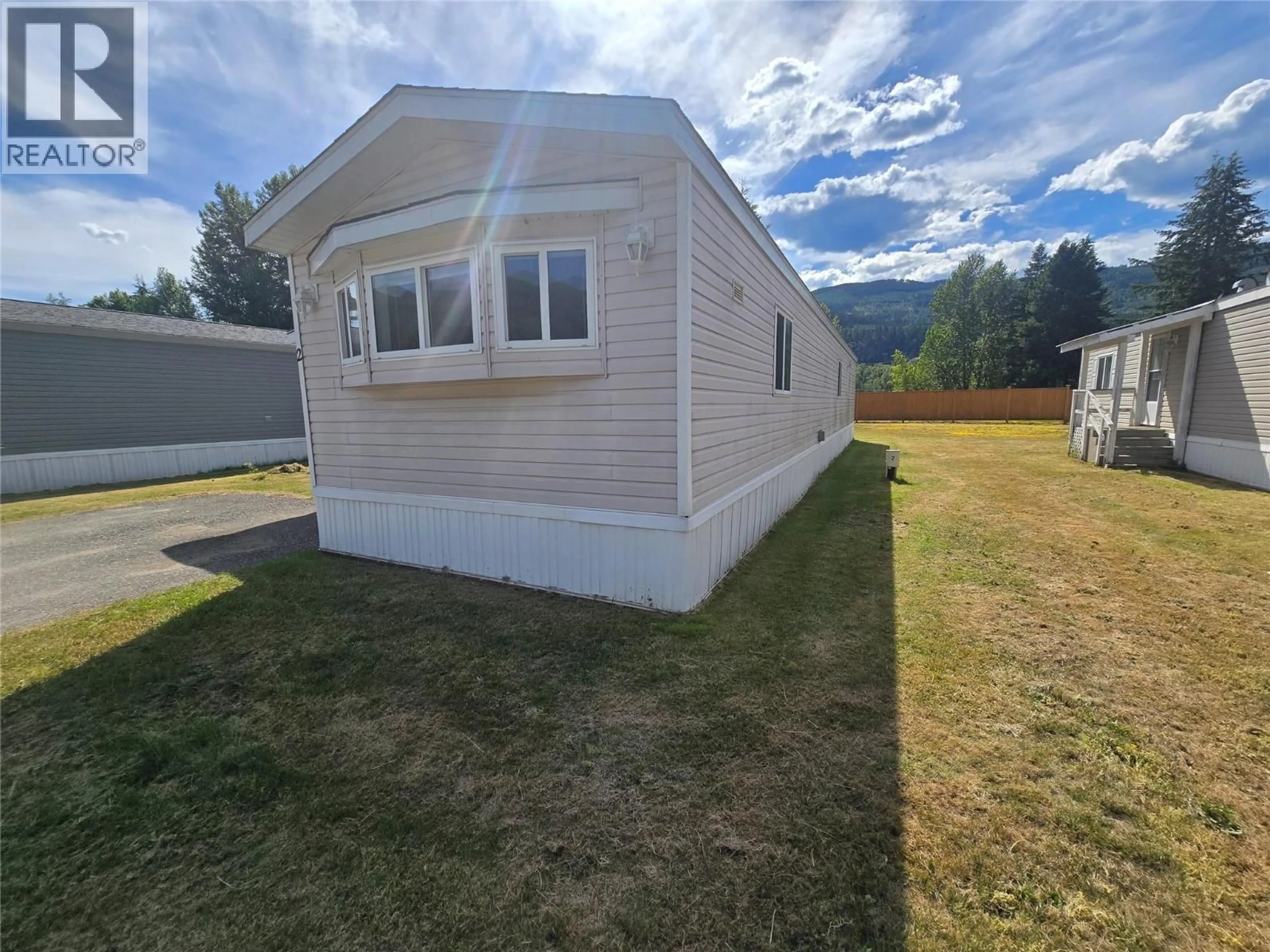 Home with vinyl exterior material, mountain view for 2 - 130 FERRY OTHER, Clearwater British Columbia V0E1N2