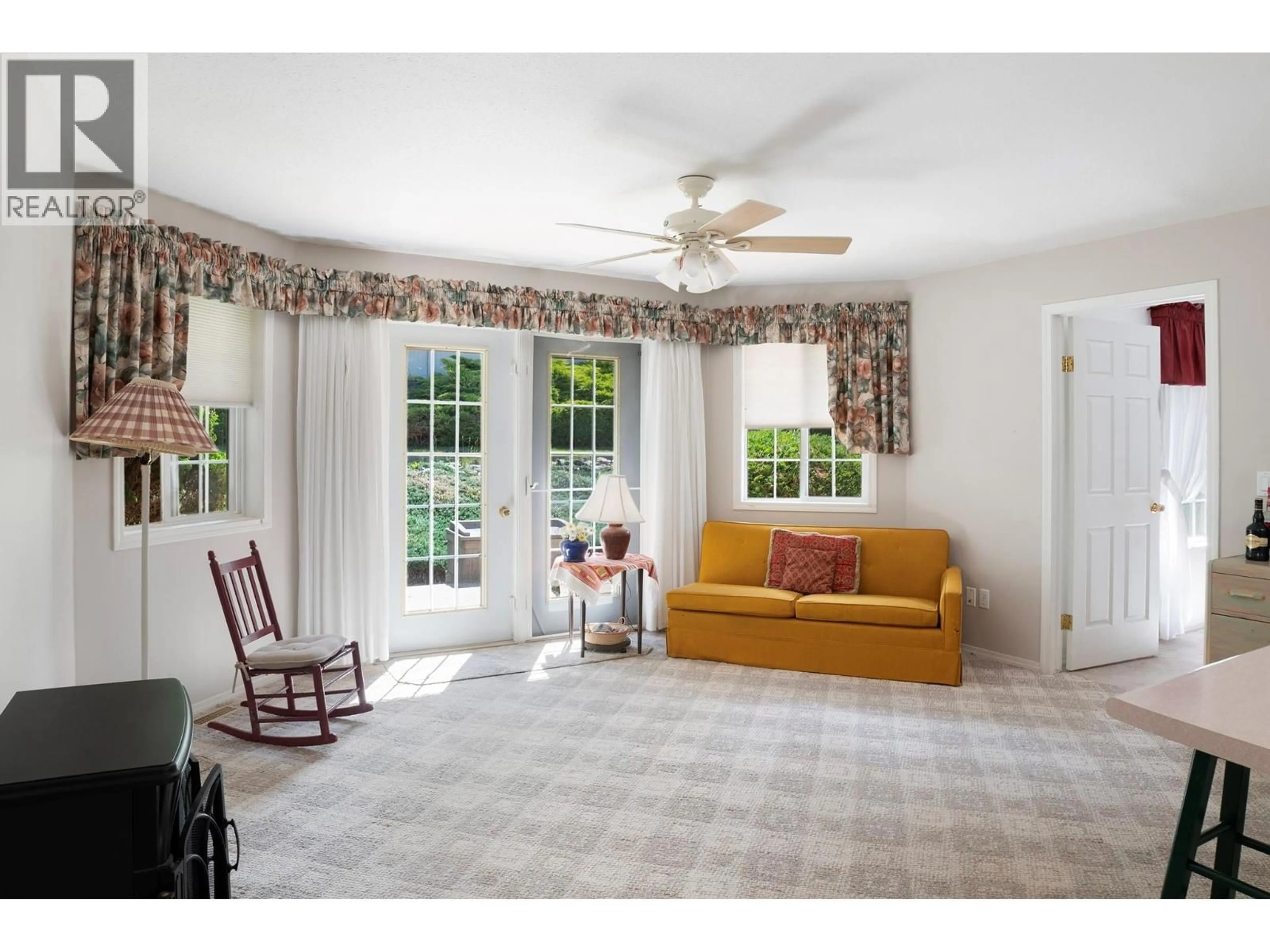 Living room with furniture, unknown for 14 - 310 6TH AVENUE SOUTH, Creston British Columbia V0B1G3