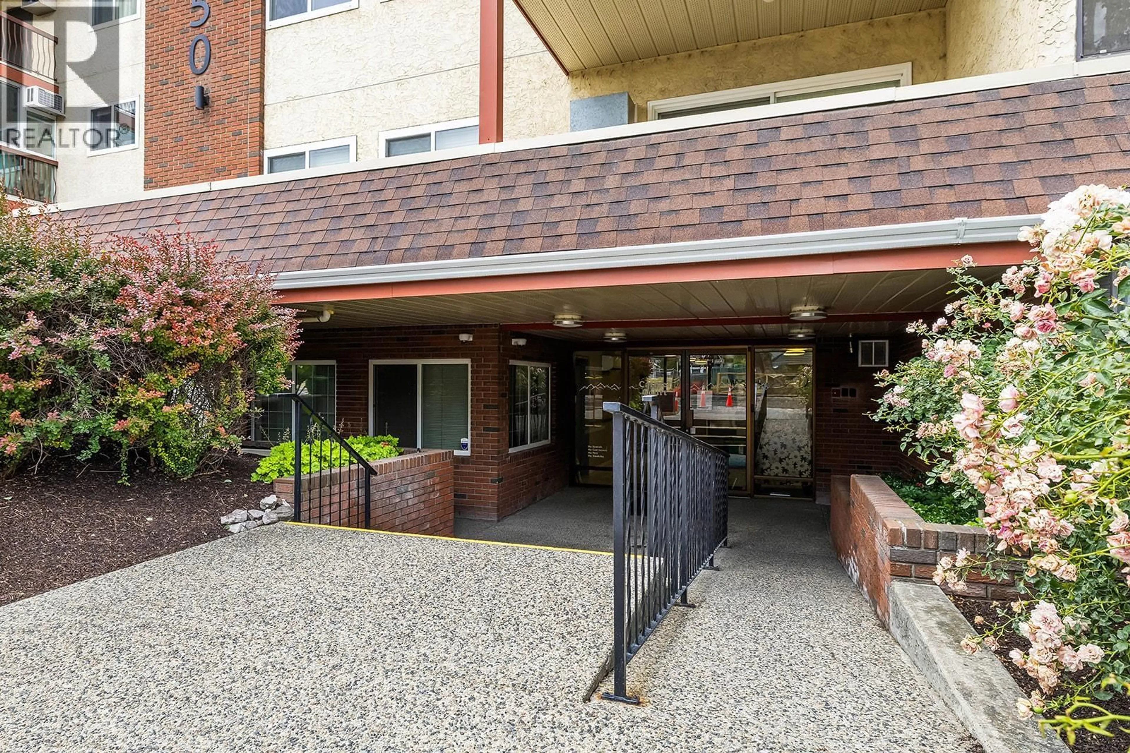 Unknown for 319 - 1450 BERTRAM STREET, Kelowna British Columbia V1Y8R9