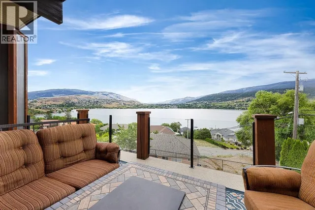 13707 WATSON DRIVE, Coldstream 2
