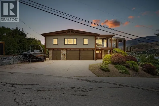 13707 WATSON DRIVE, Coldstream 4
