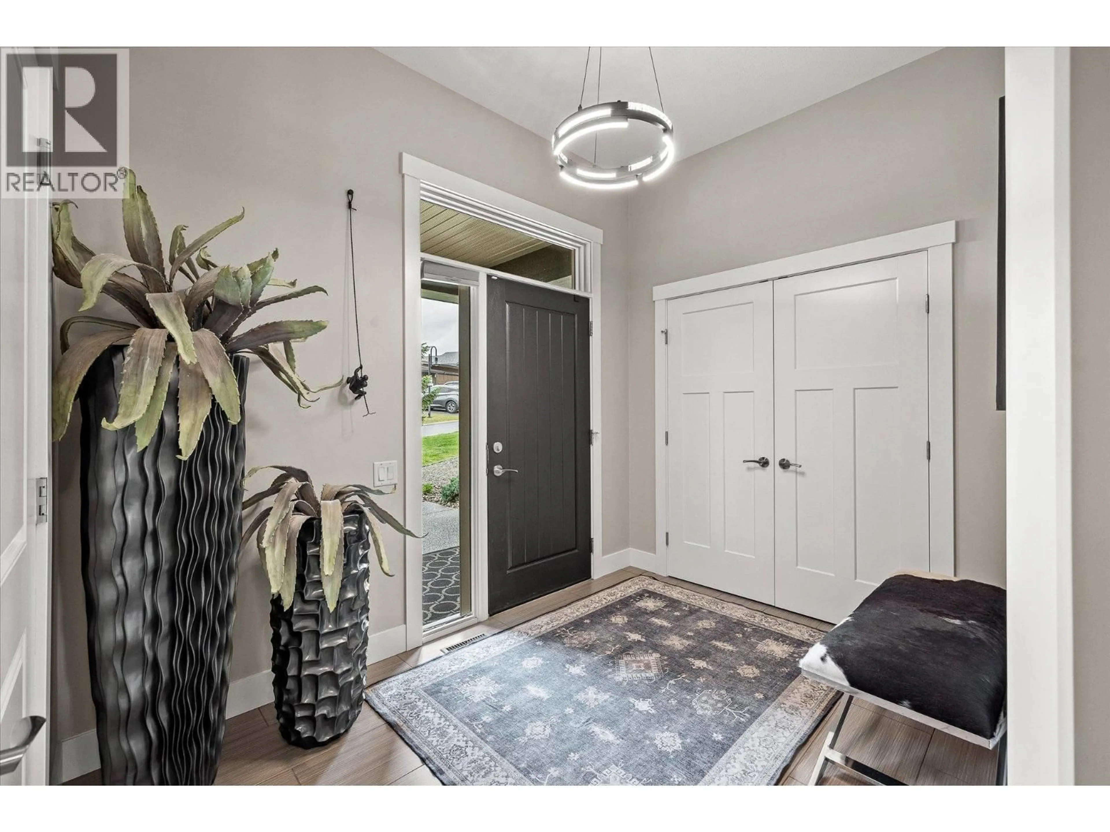 Indoor entryway for 35 - 1836 TOWER RANCH BOULEVARD, Kelowna British Columbia V1P1S8