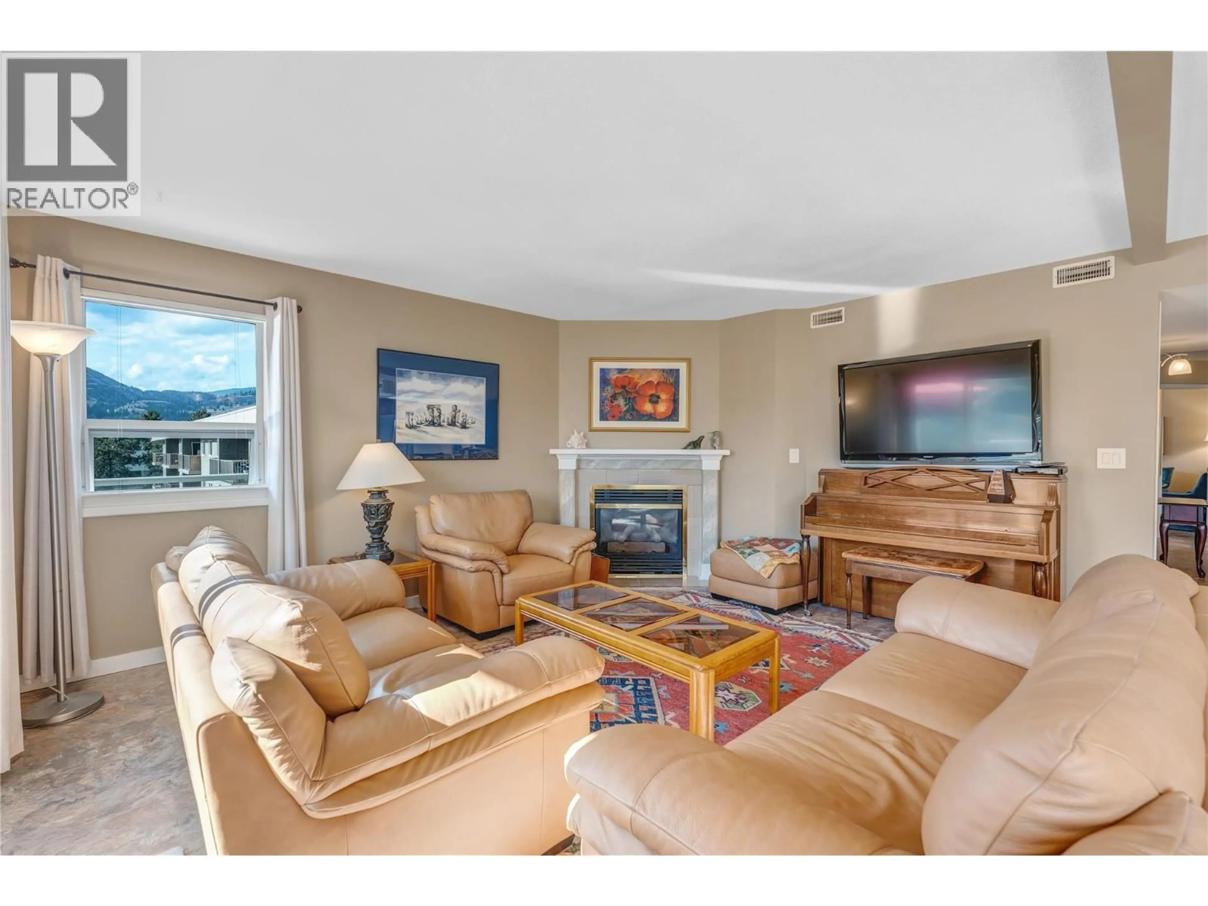 Living room with furniture, unknown for 303 - 3595 SKAHA LAKE ROAD, Penticton British Columbia V2A7K2