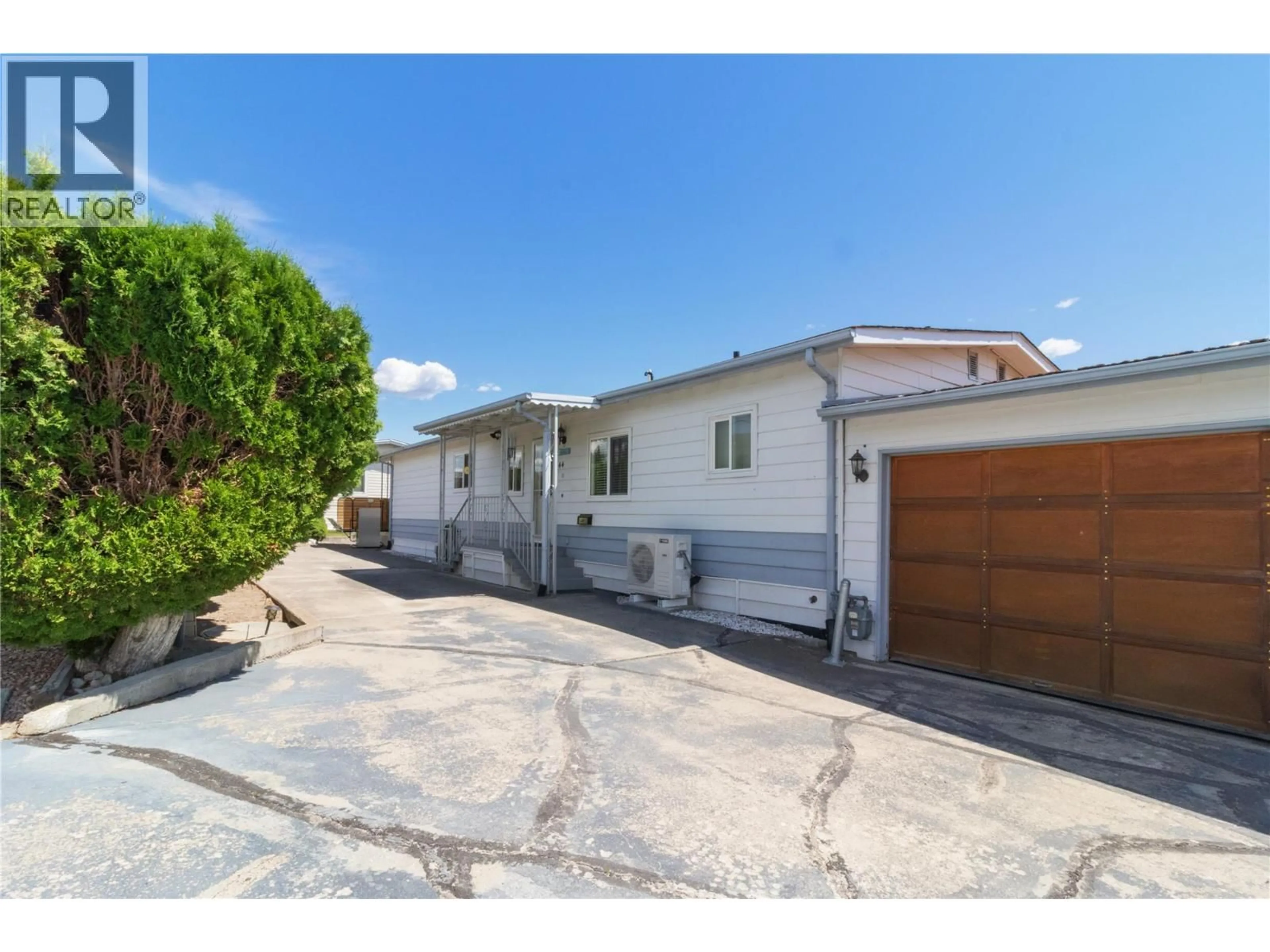 Unknown for 44 - 2098 BOUCHERIE ROAD, West Kelowna British Columbia V4T2A5